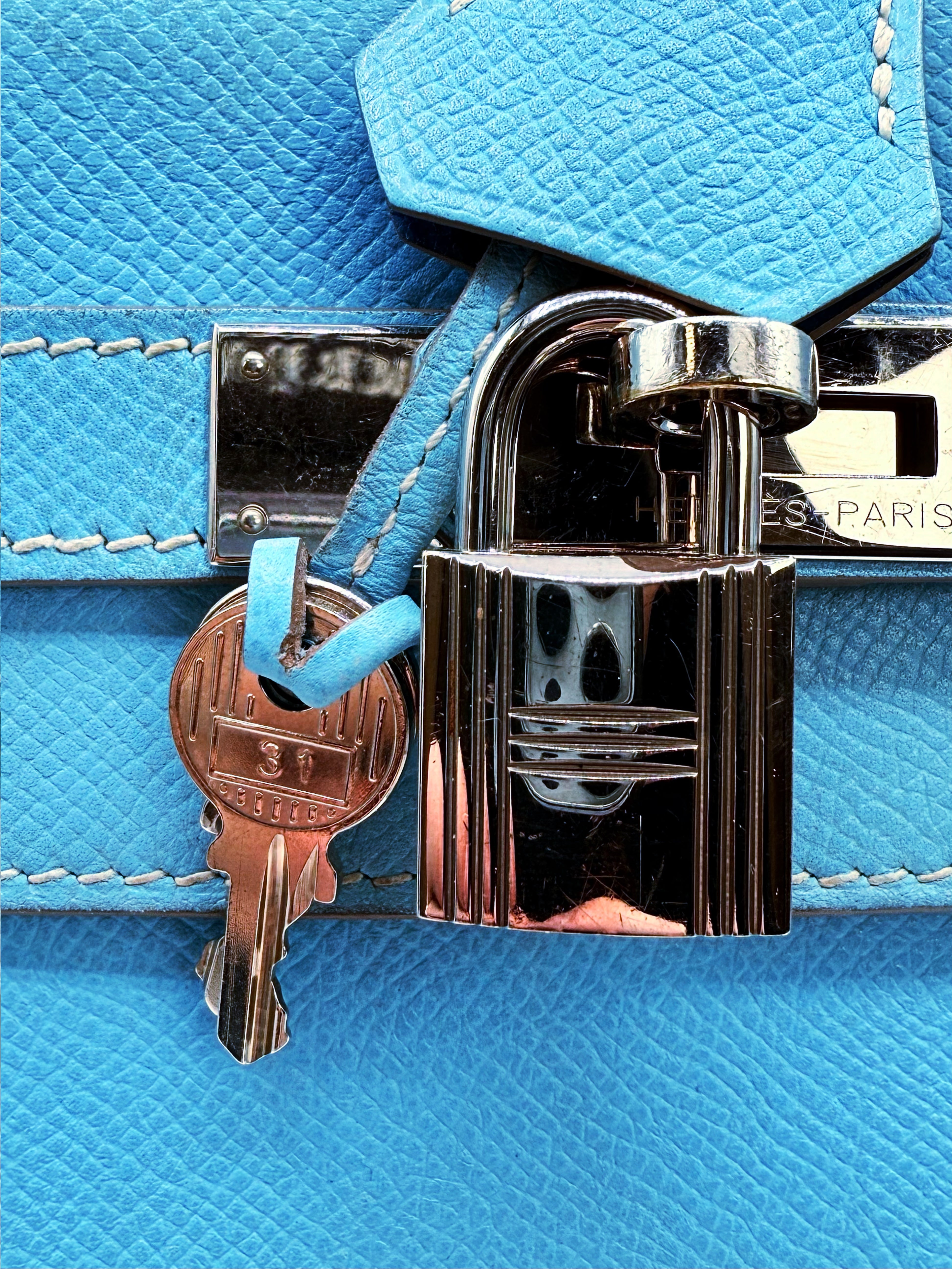 AW11 Hermès Kelly 32 Retourne Candy Bleu Celeste Hand Bag