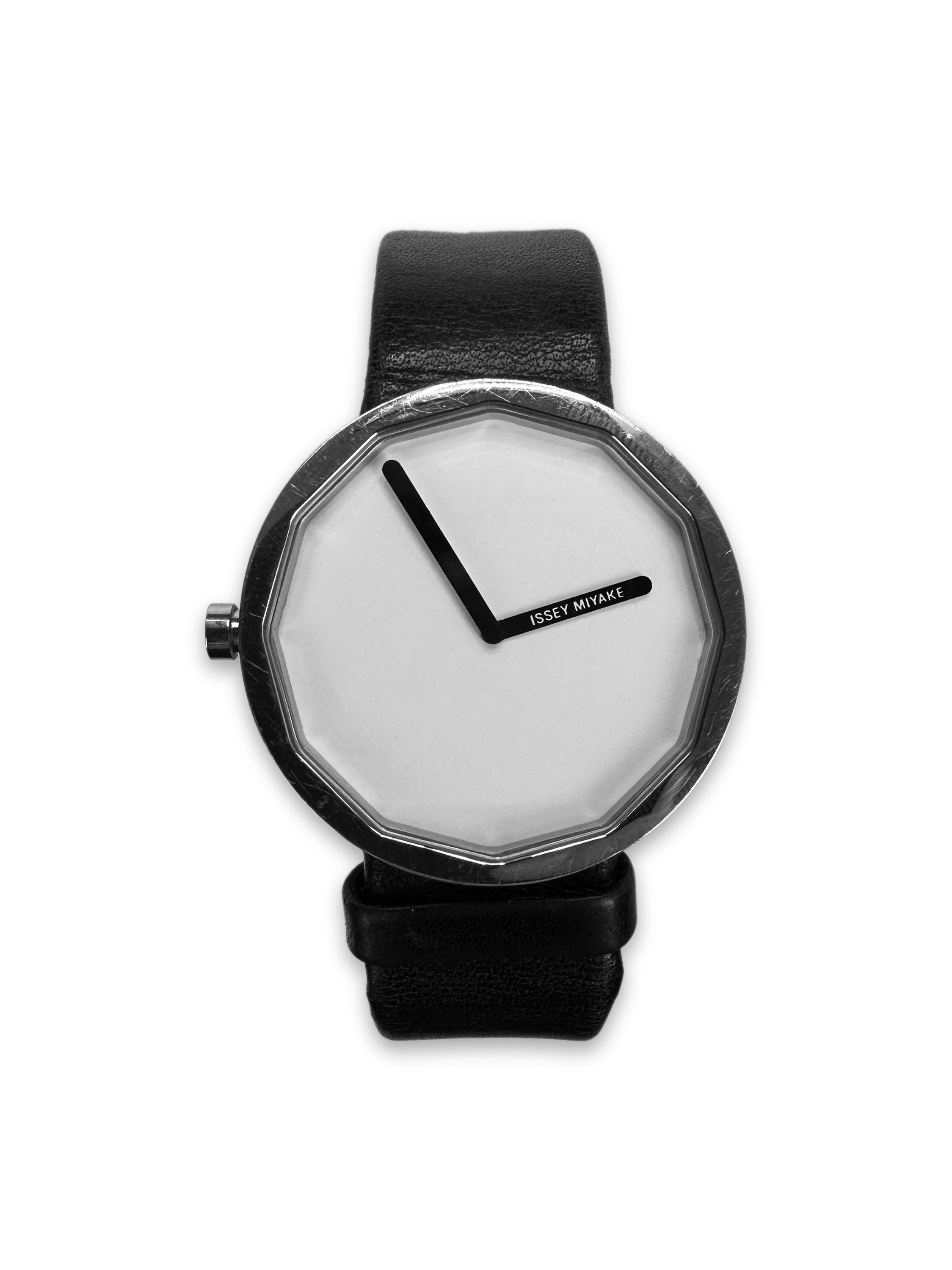 Issey Miyake by Naoto Fukasaka SEIKO Minimal Watch
