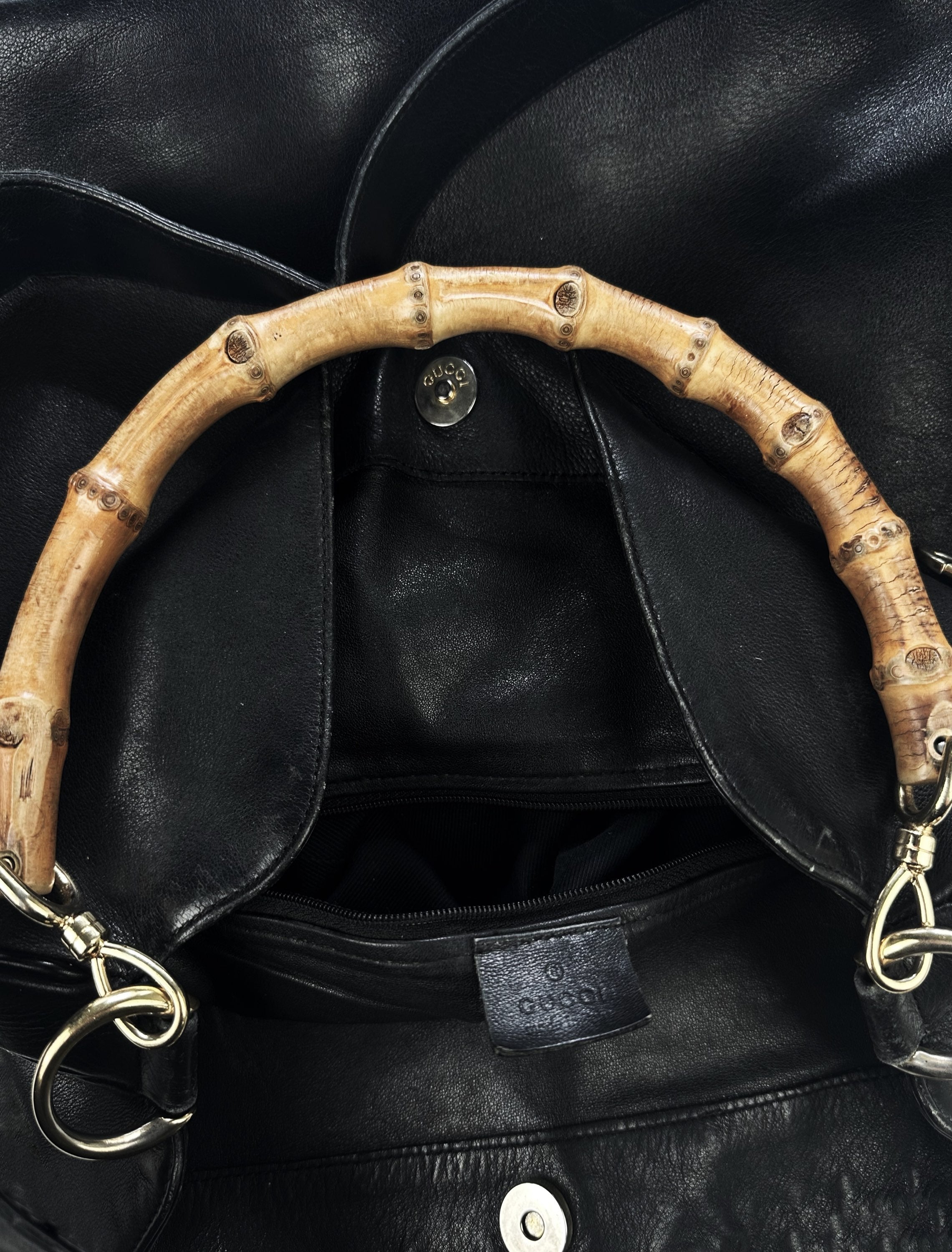 00s Gucci Bamboo Handle Black Leather Hand Bag