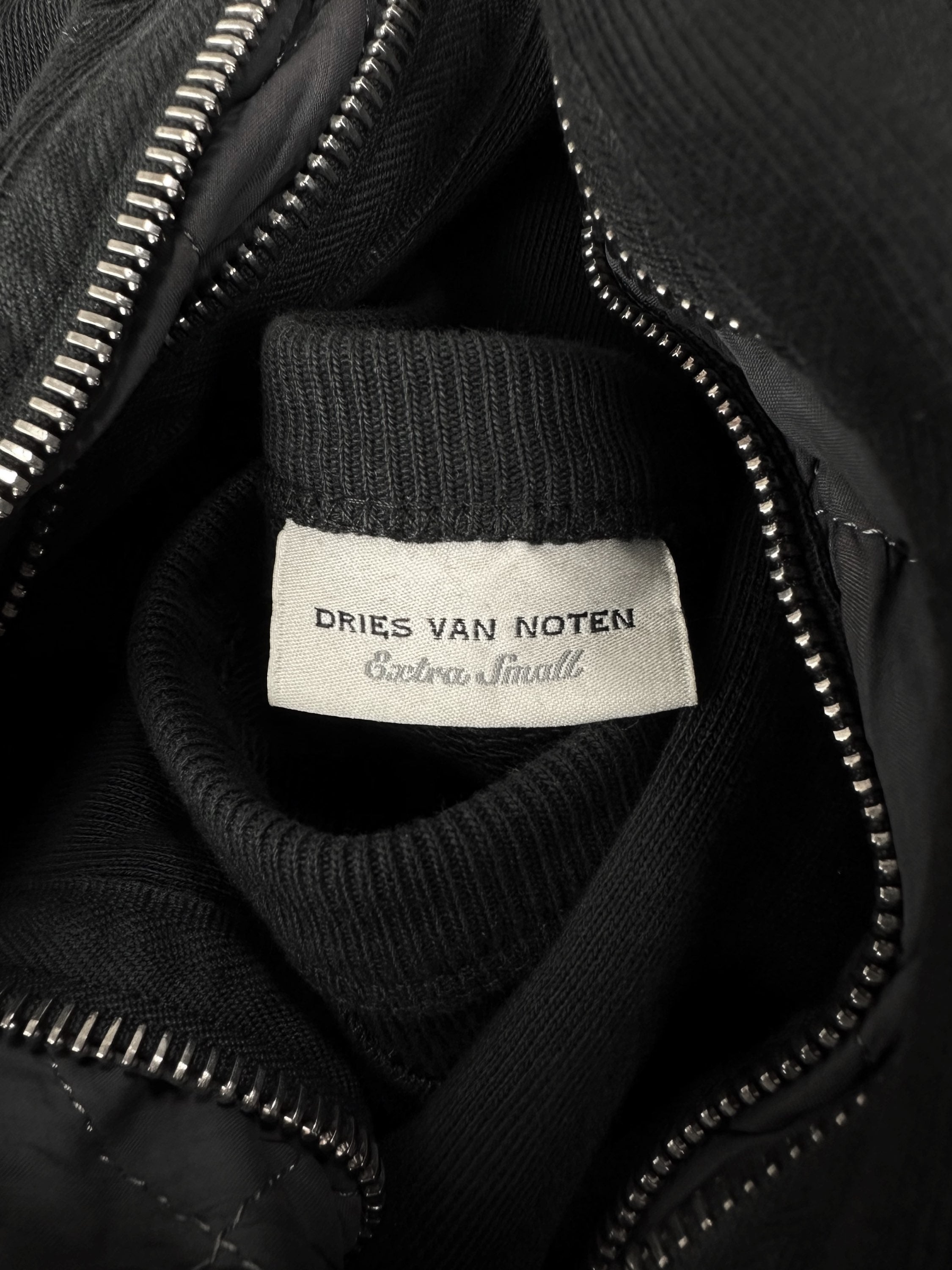 AW14 Dries Van Noten ‘Back-zip’ Expandable Black Crewneck