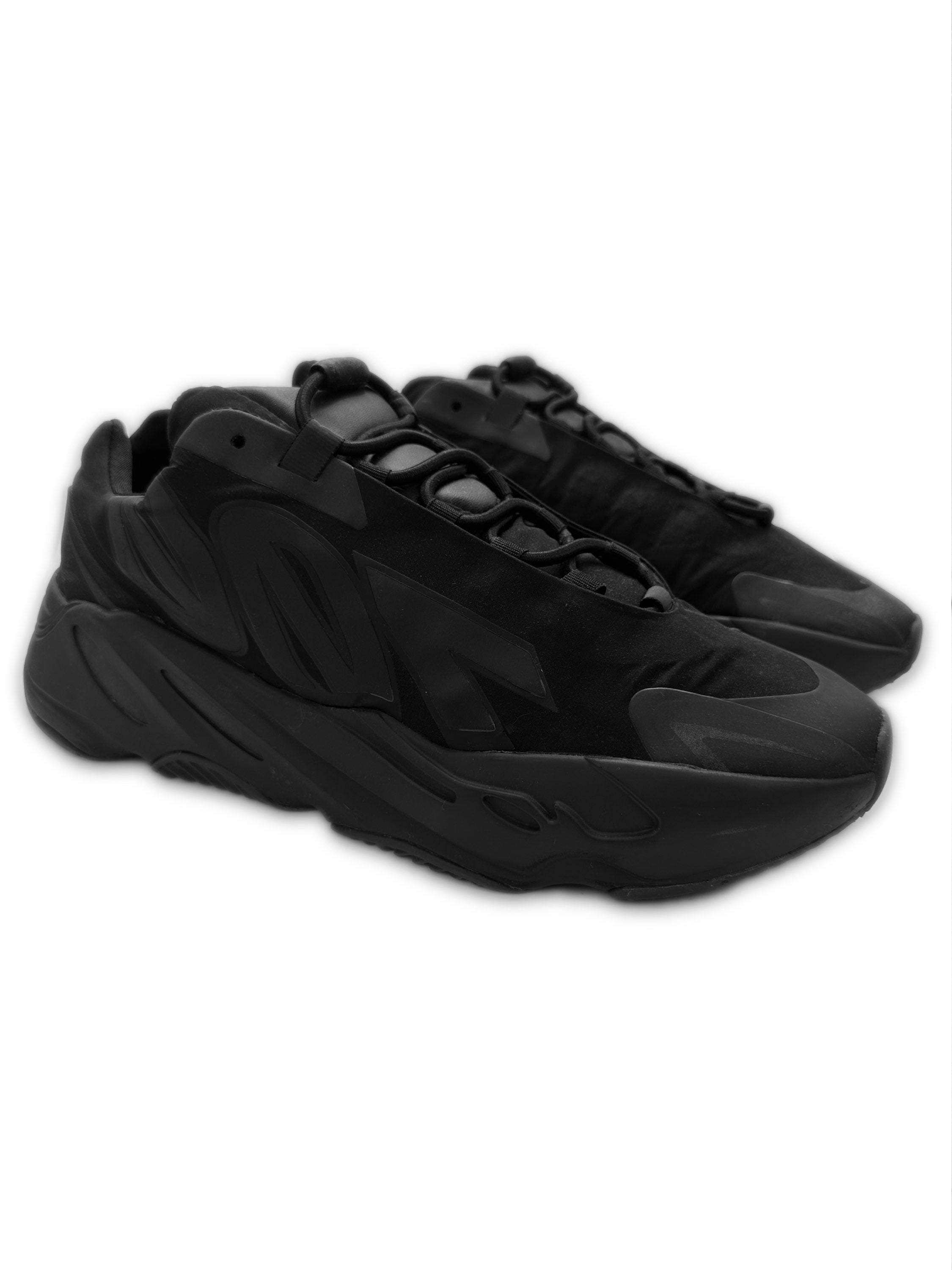 Yeezy 700 New York Exclusive Triple Black Low-top Sneakers