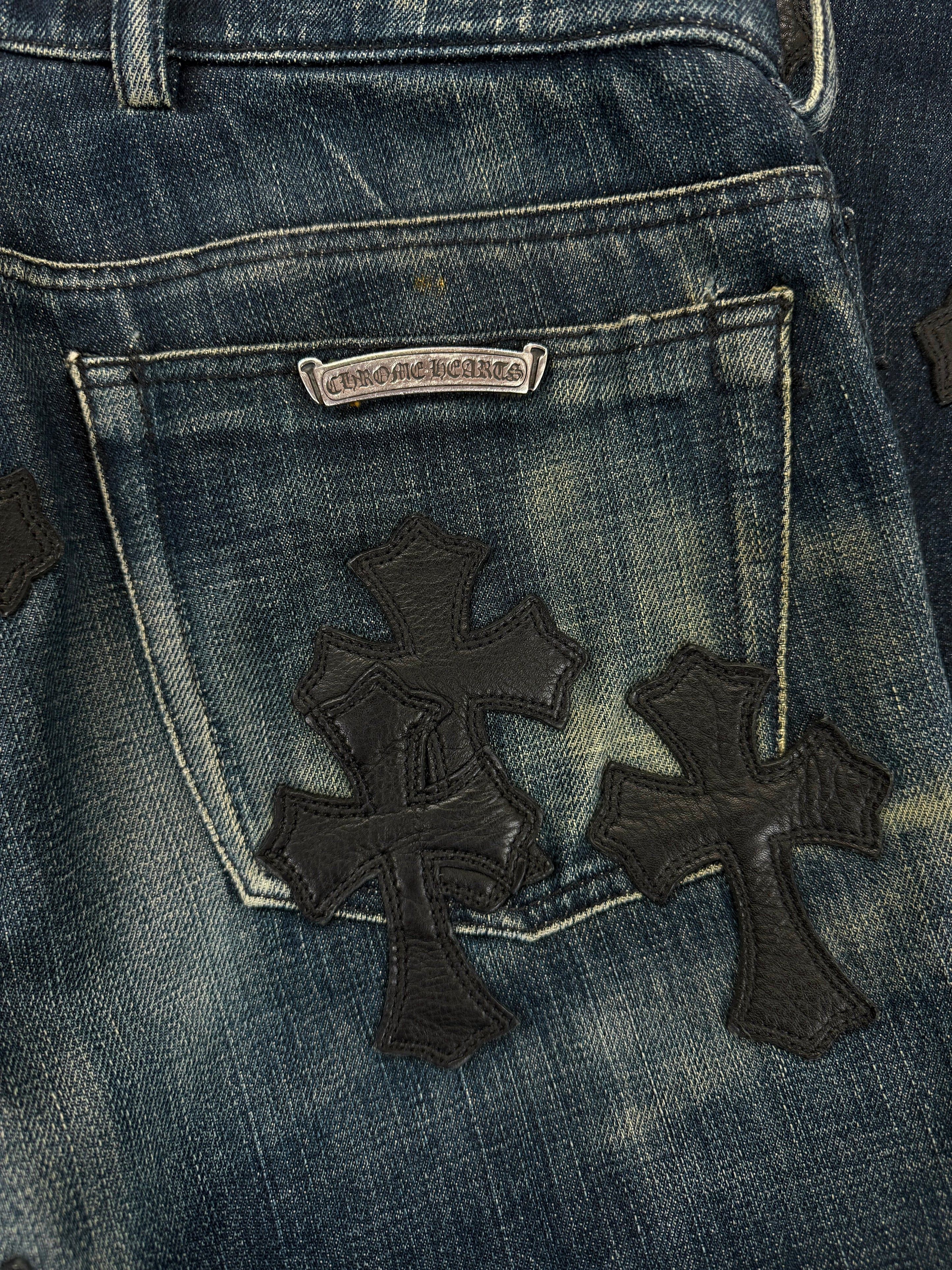 Chrome Hearts Flooded 50 Cross Patch Fleur Knee Blue Washed Denim Jeans