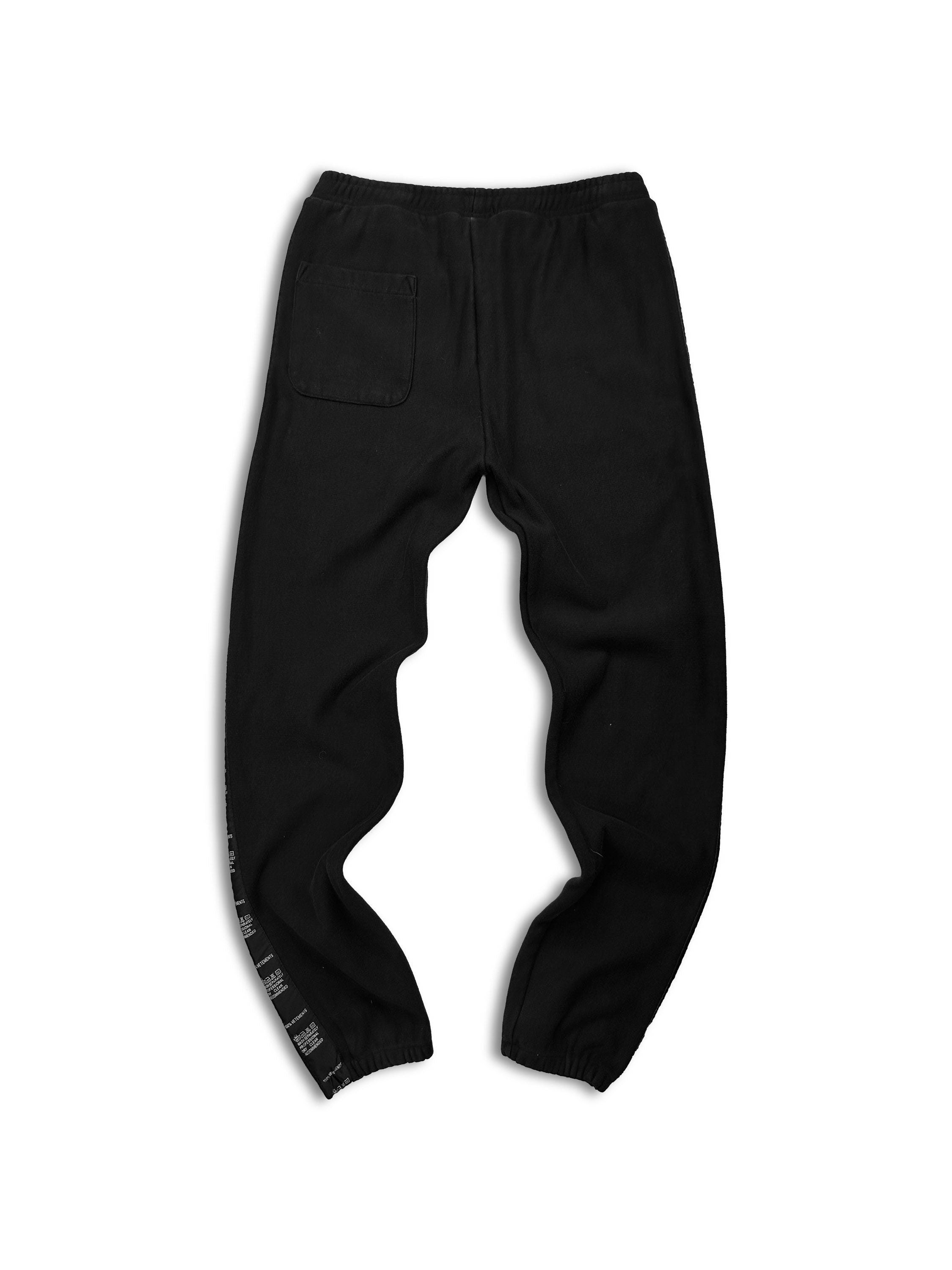 SS18 Vêtements ‘Wash Tag’ Motif Black Cuffed Sweat Pants