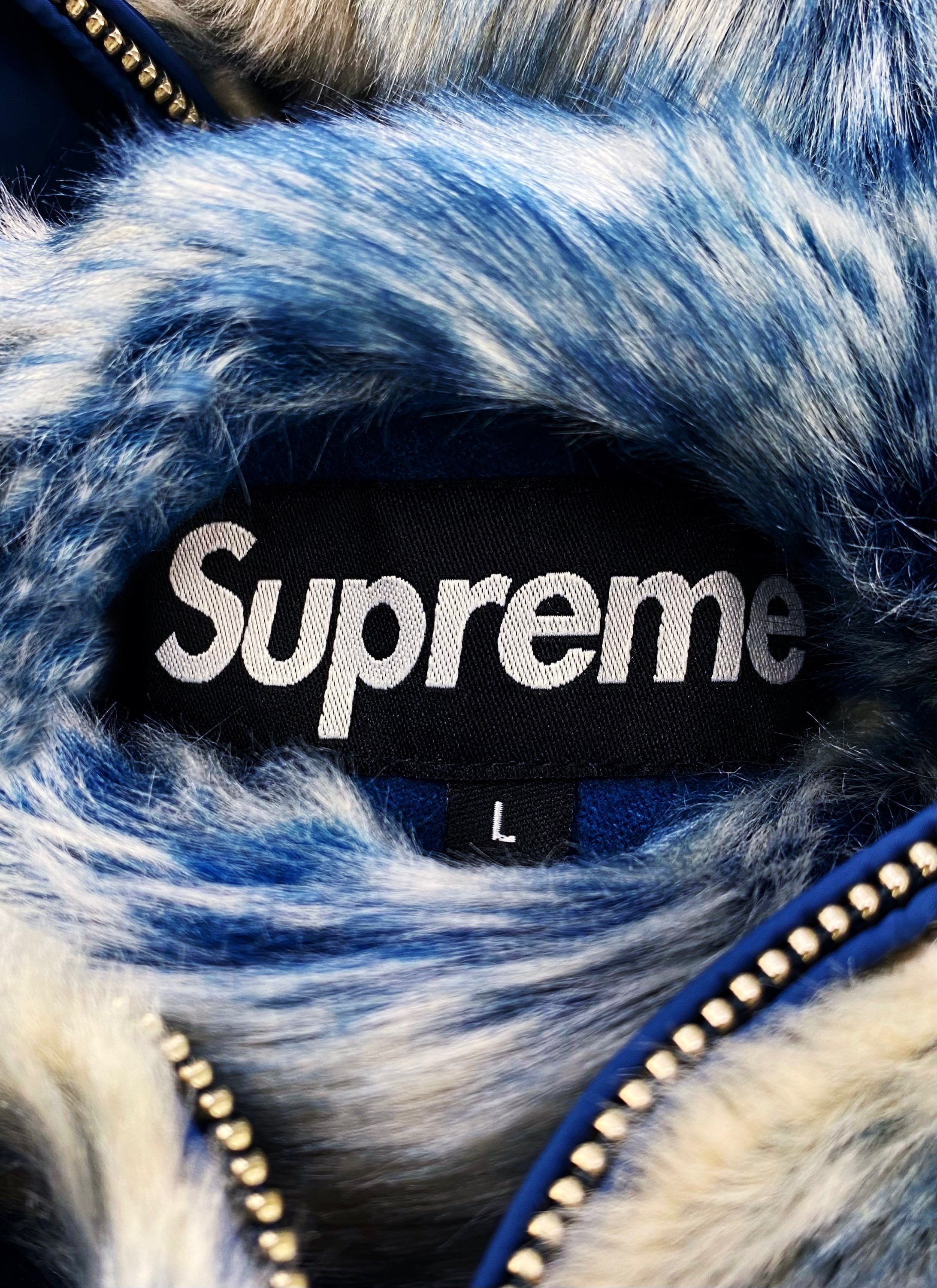 FW22 Supreme ‘3M’ Faux Fur Gradient Reversible Bomber Jacket