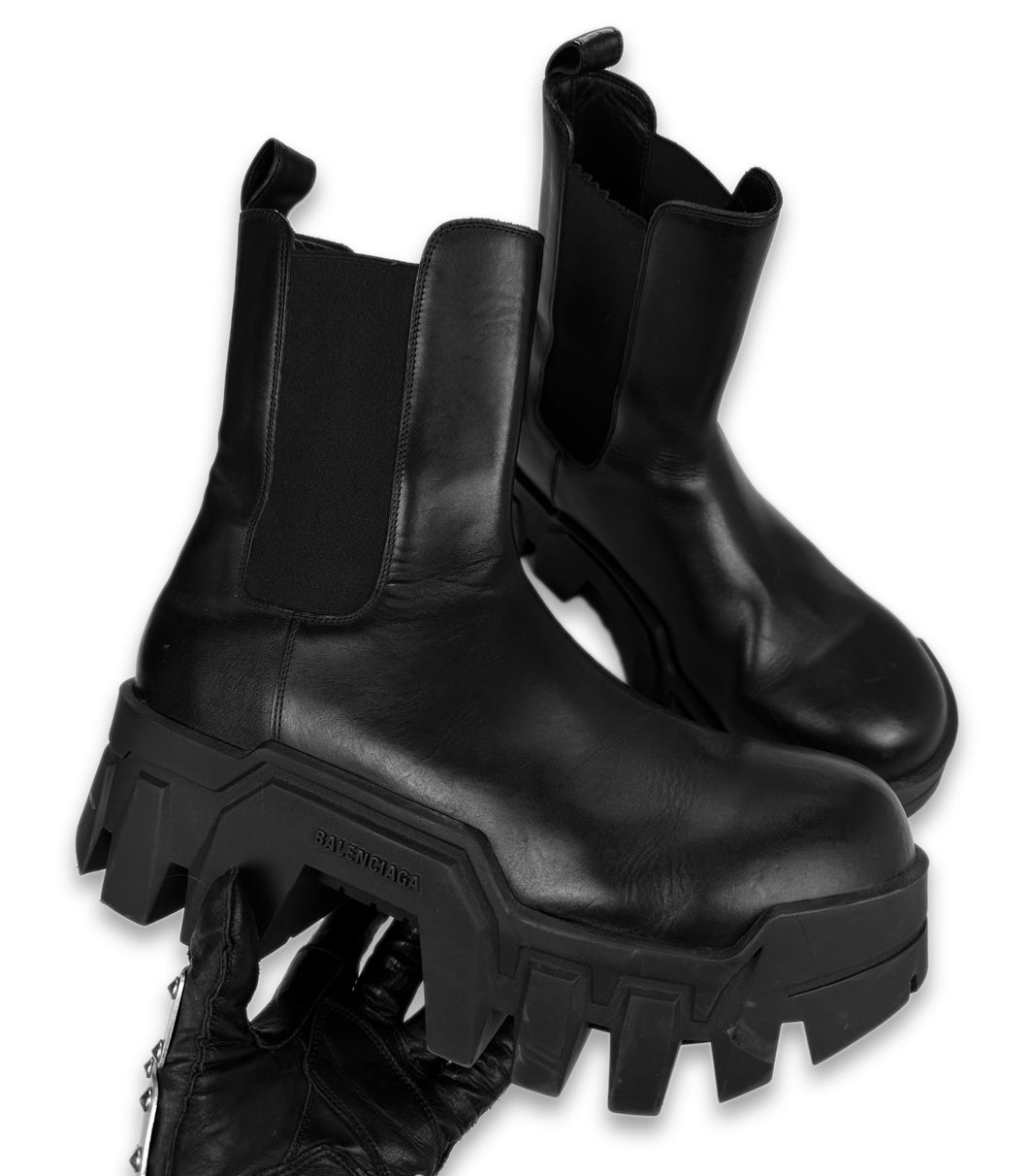 AW22 Balenciaga ‘Bulldozer’ Chelsea Leather Platform Boots