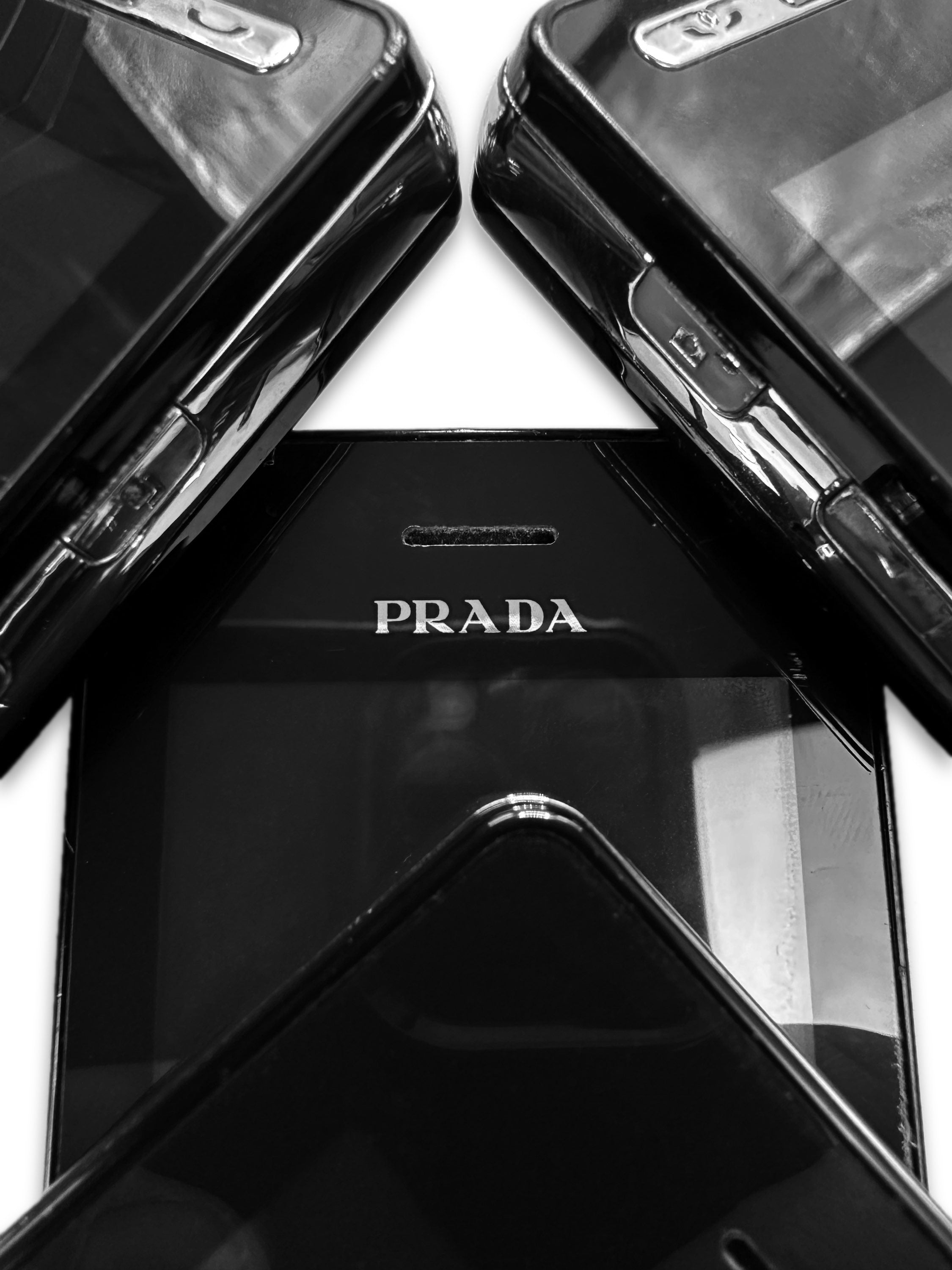 2007 Prada x LG ‘KE850’ 1.0 Capacitative Touch Screen Phone