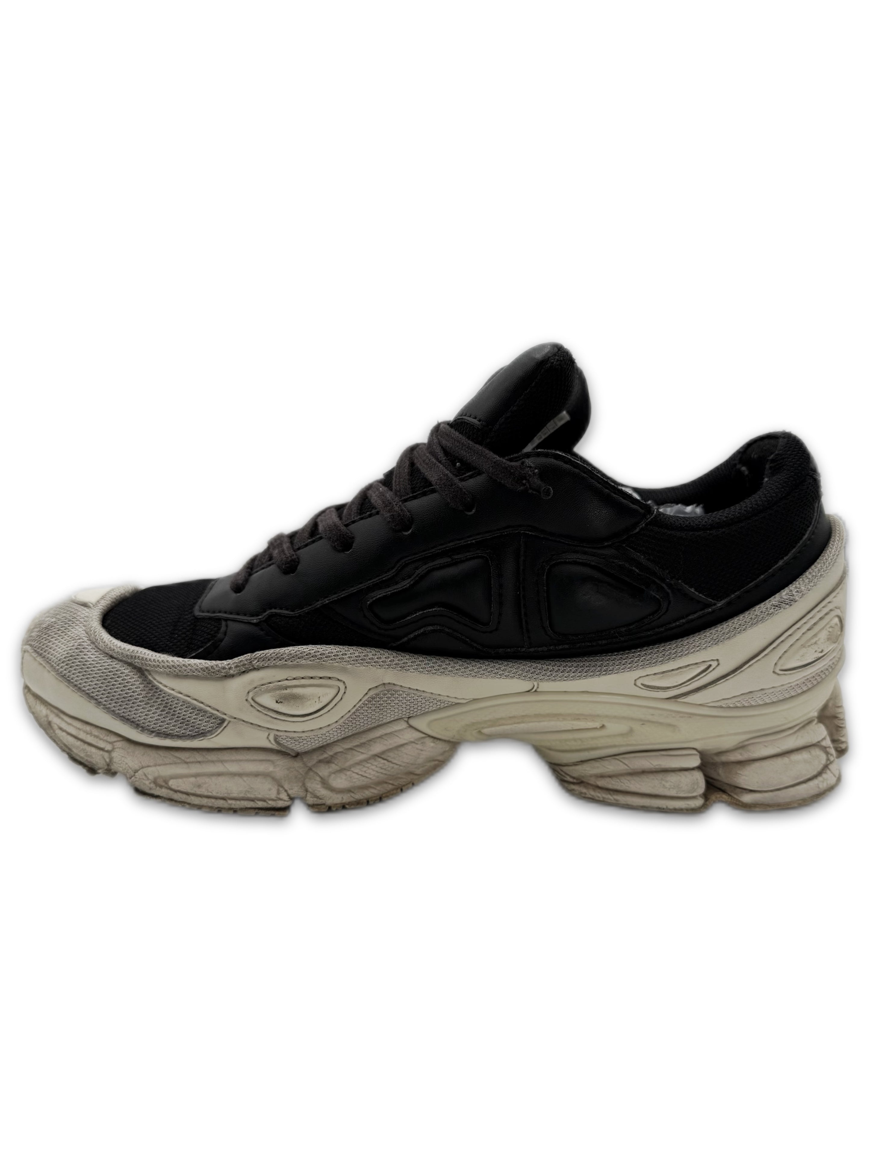 Raf Simons x Adidas ‘Ozweego’ Two Tone Low-top Sneakers