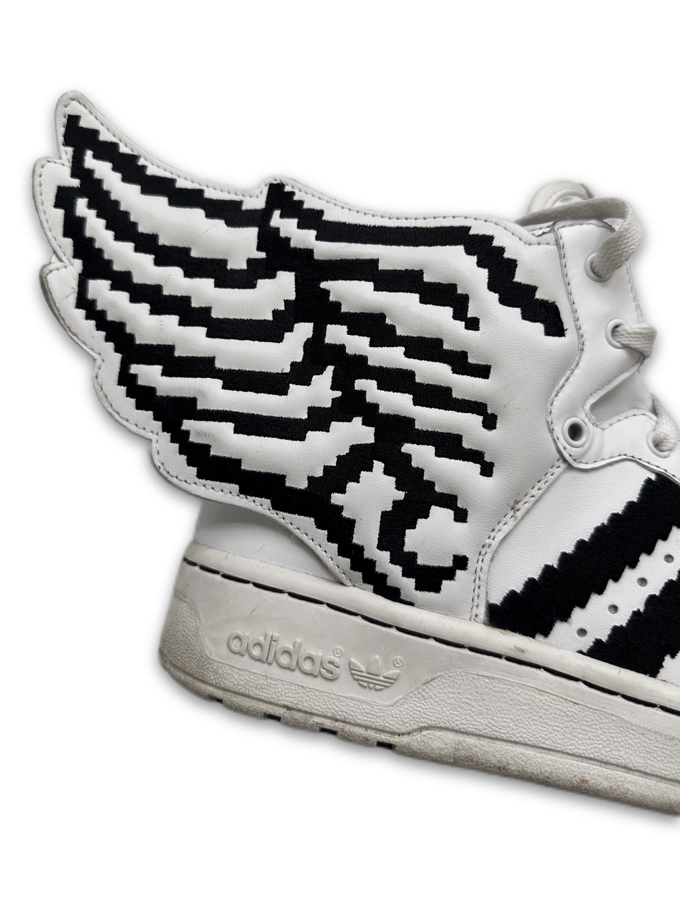 2015 Jeremy Scott x Adidas ‘Wings’ 2.0 White Hi-top Sneakers