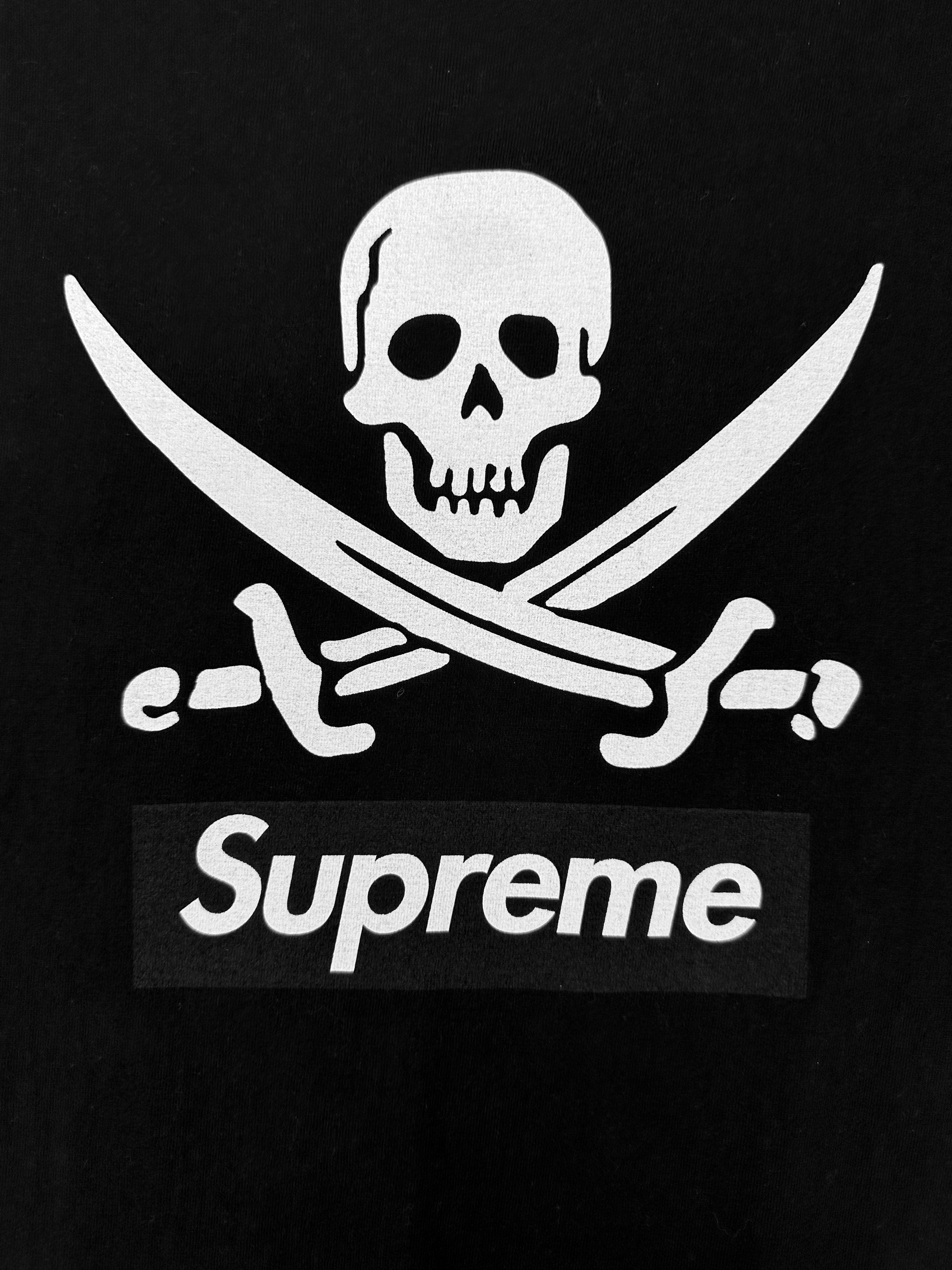 2006 Supreme x Neigborhood ‘Skull & Crossbones’ Box Logo T-Shirt