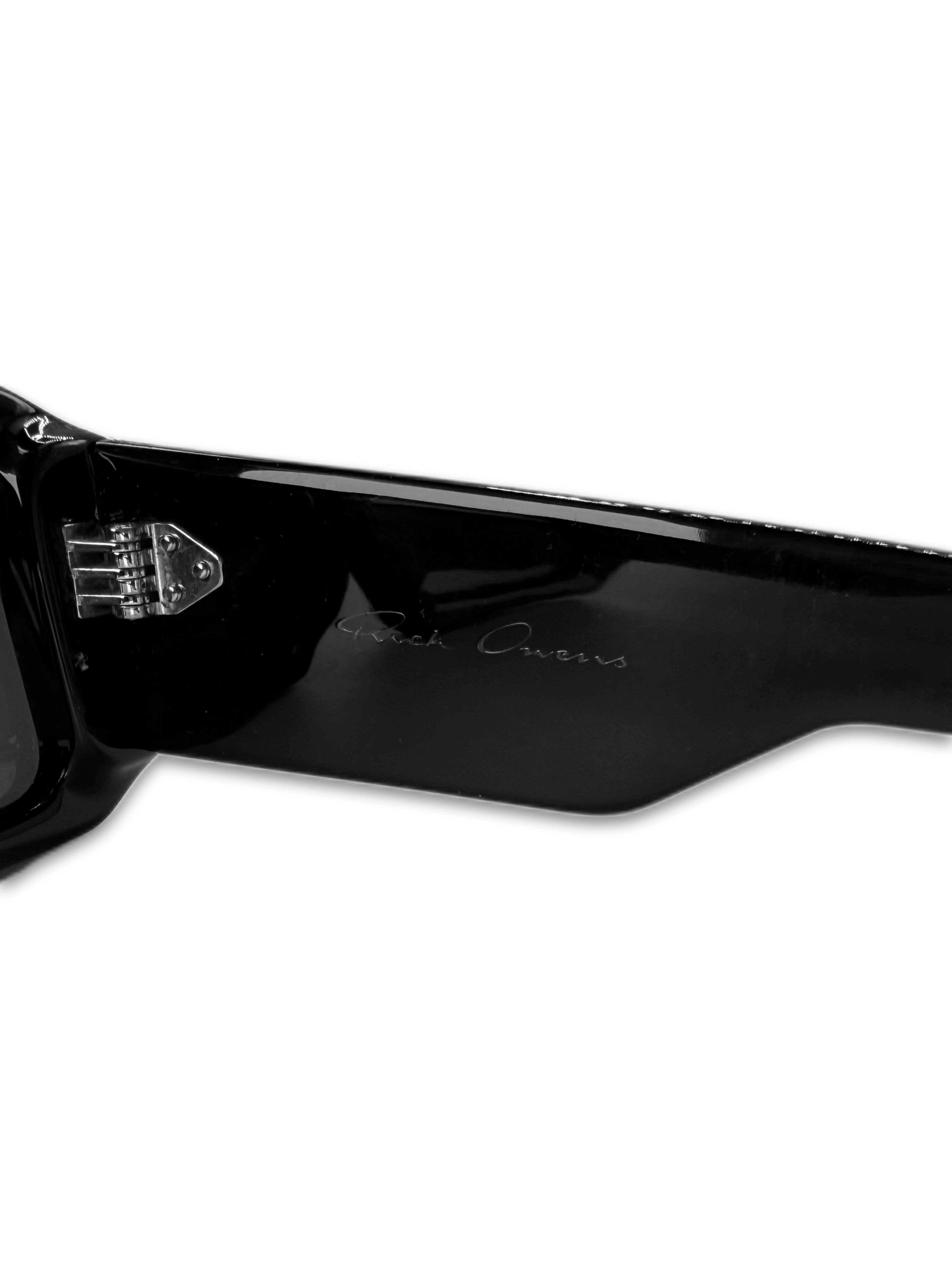 Rick Owens ‘Geth’ Rectangular Black Sunglasses