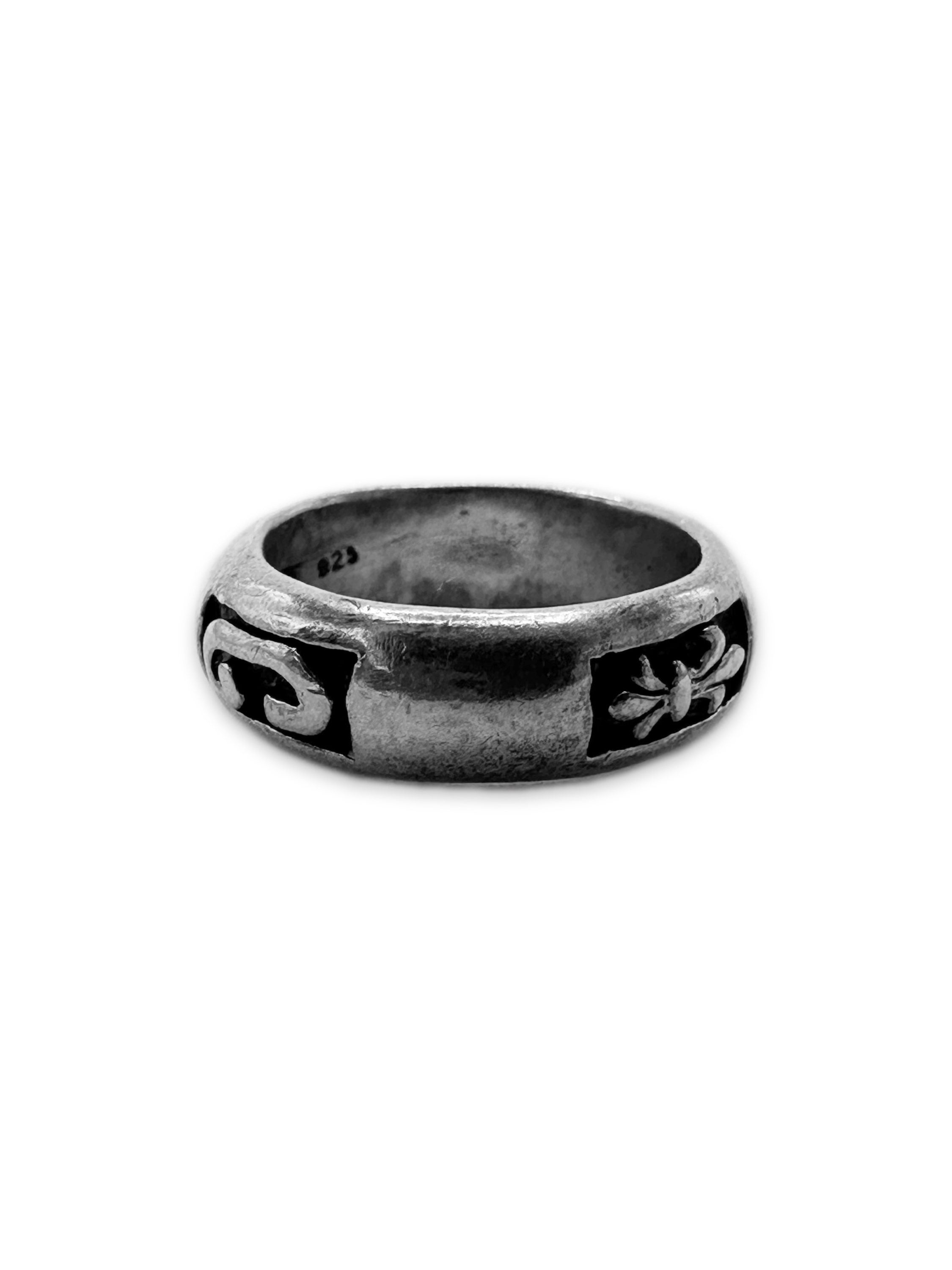 90s A&amp;G .925 Silver Etched Motif Ring