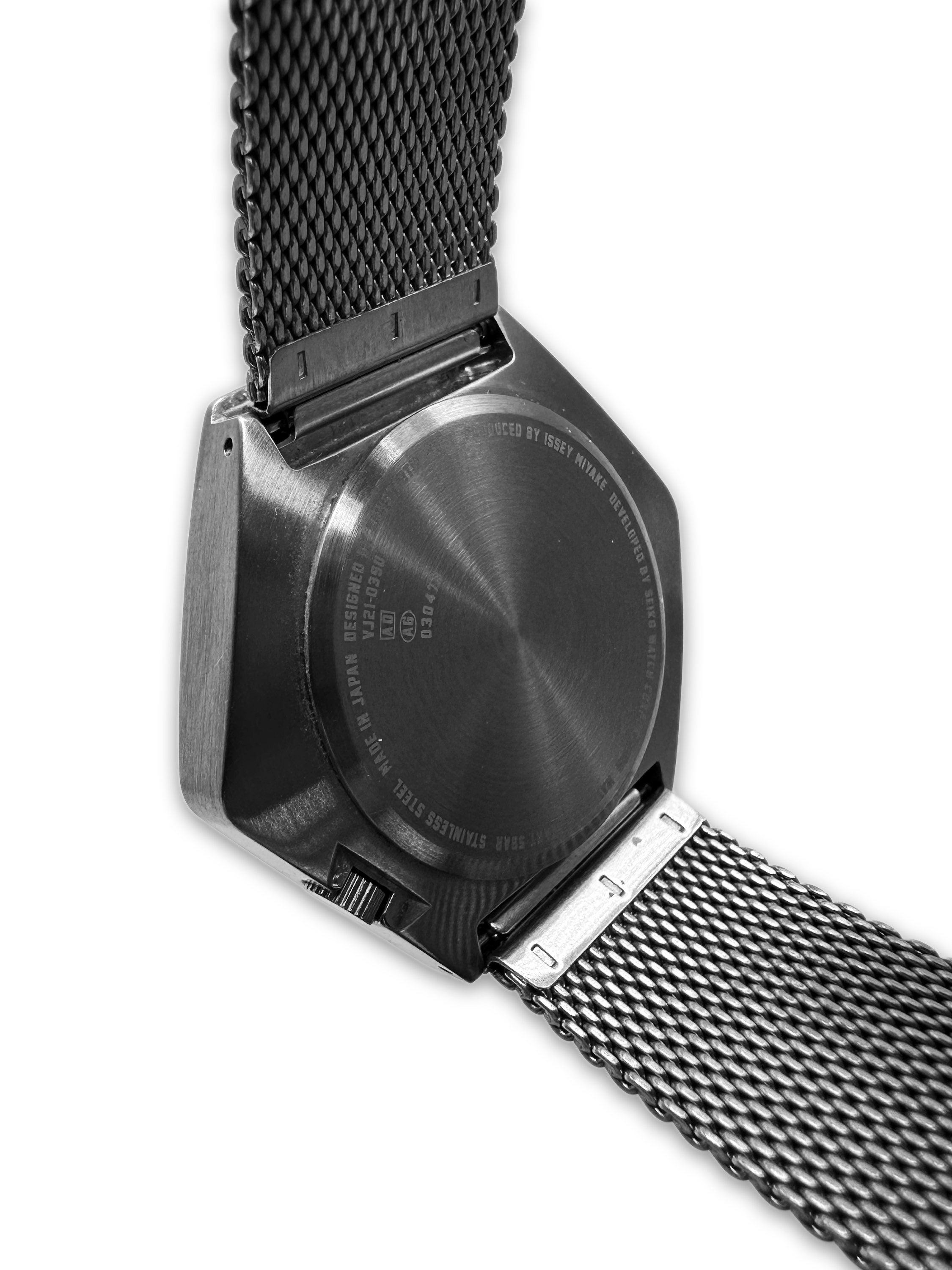 00s Issey Miyake by Konstantin Grcic ‘NYAM001’ Silver Geometric Watch