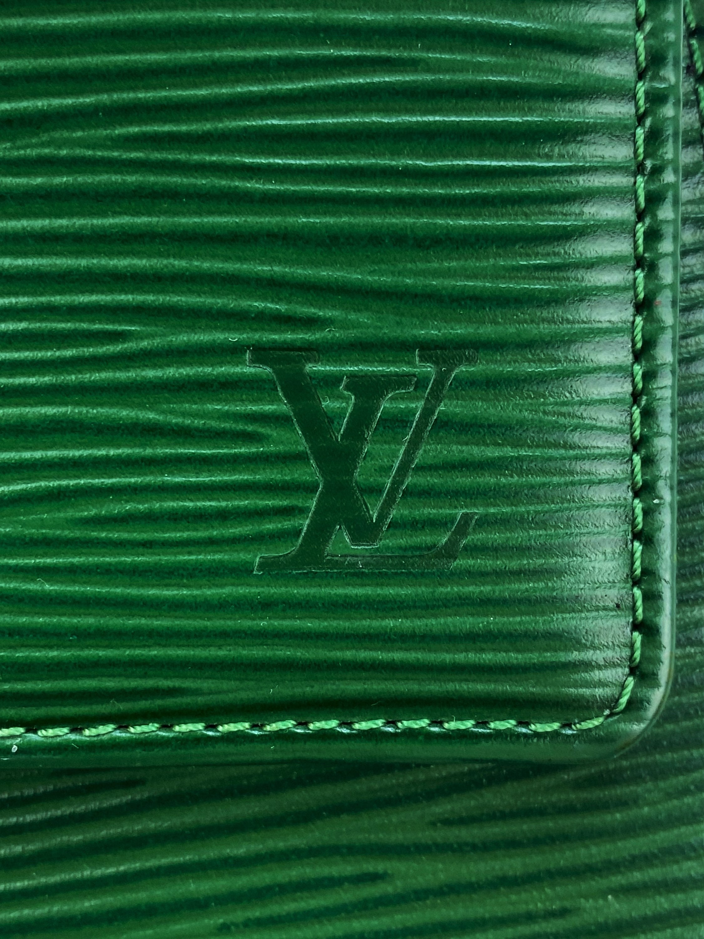 Louis Vuitton Pine Green Epi LV Embossed Logo Trifold Wall