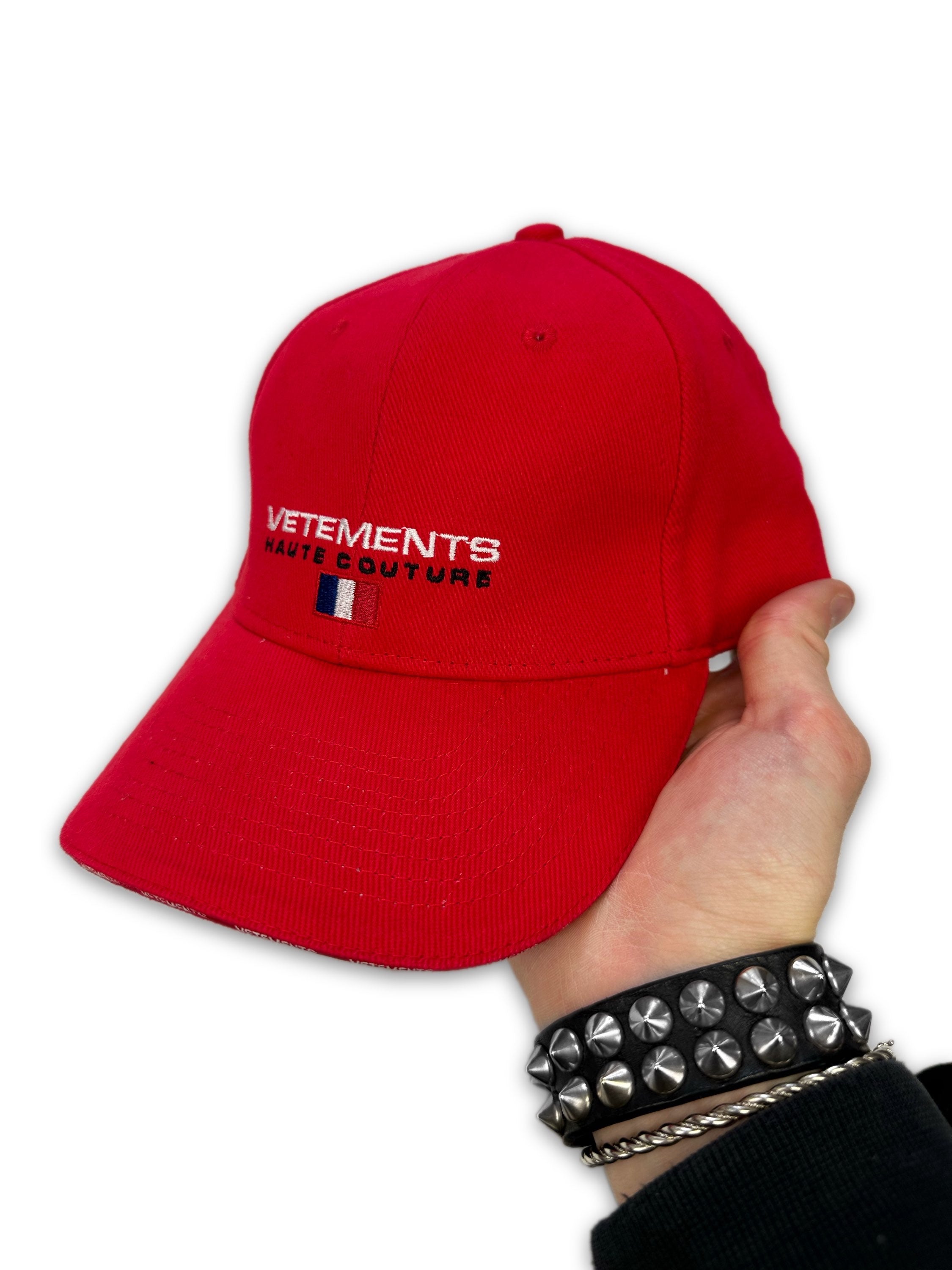 Vêtements Haute Couture ‘France’ Flag Motif Red Strap Back Hat