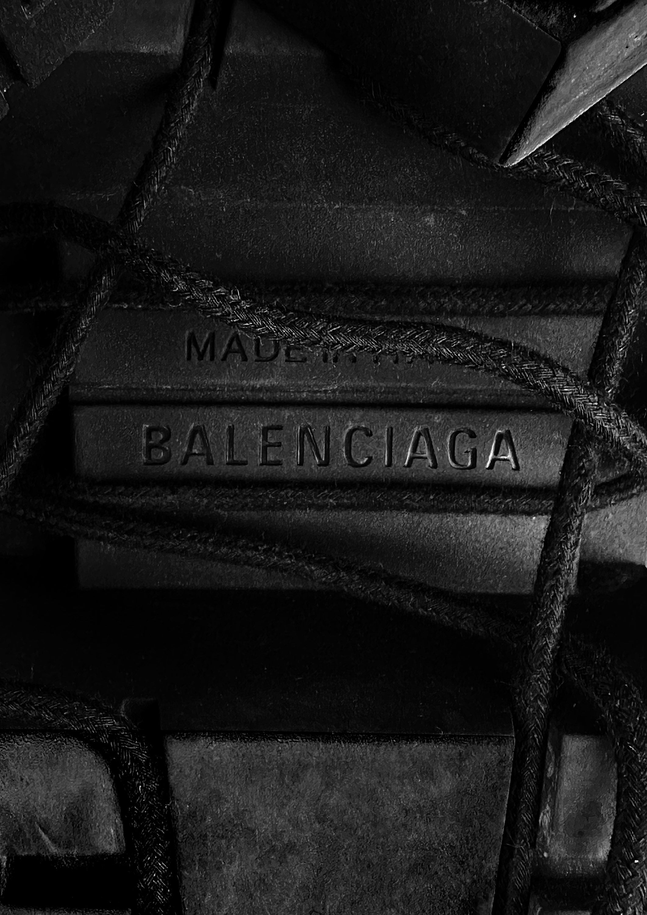 AW22 Balenciaga ‘Bulldozer’ Chelsea Leather Platform Boots
