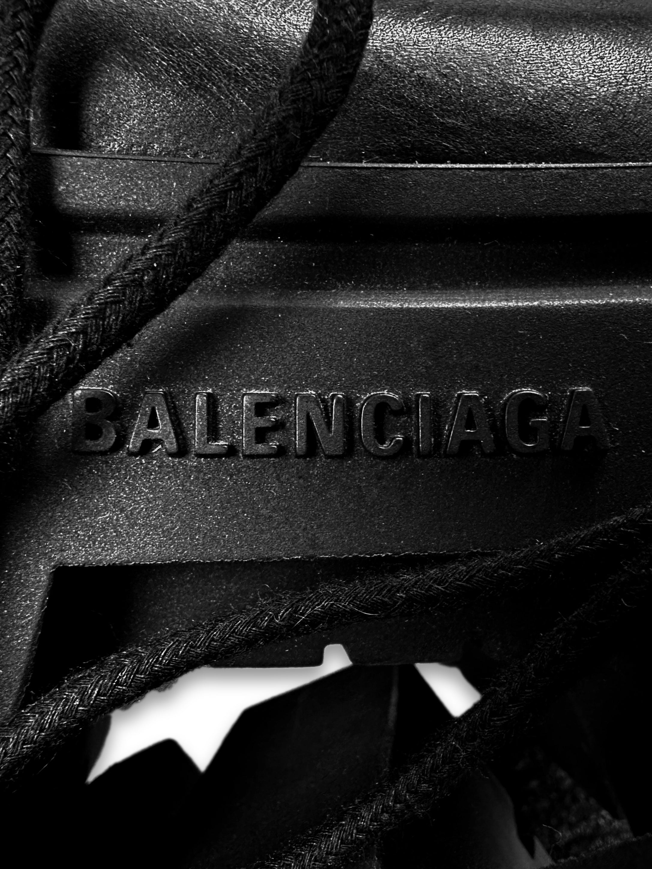 AW22 Balenciaga ‘Bulldozer’ Chelsea Leather Platform Boots