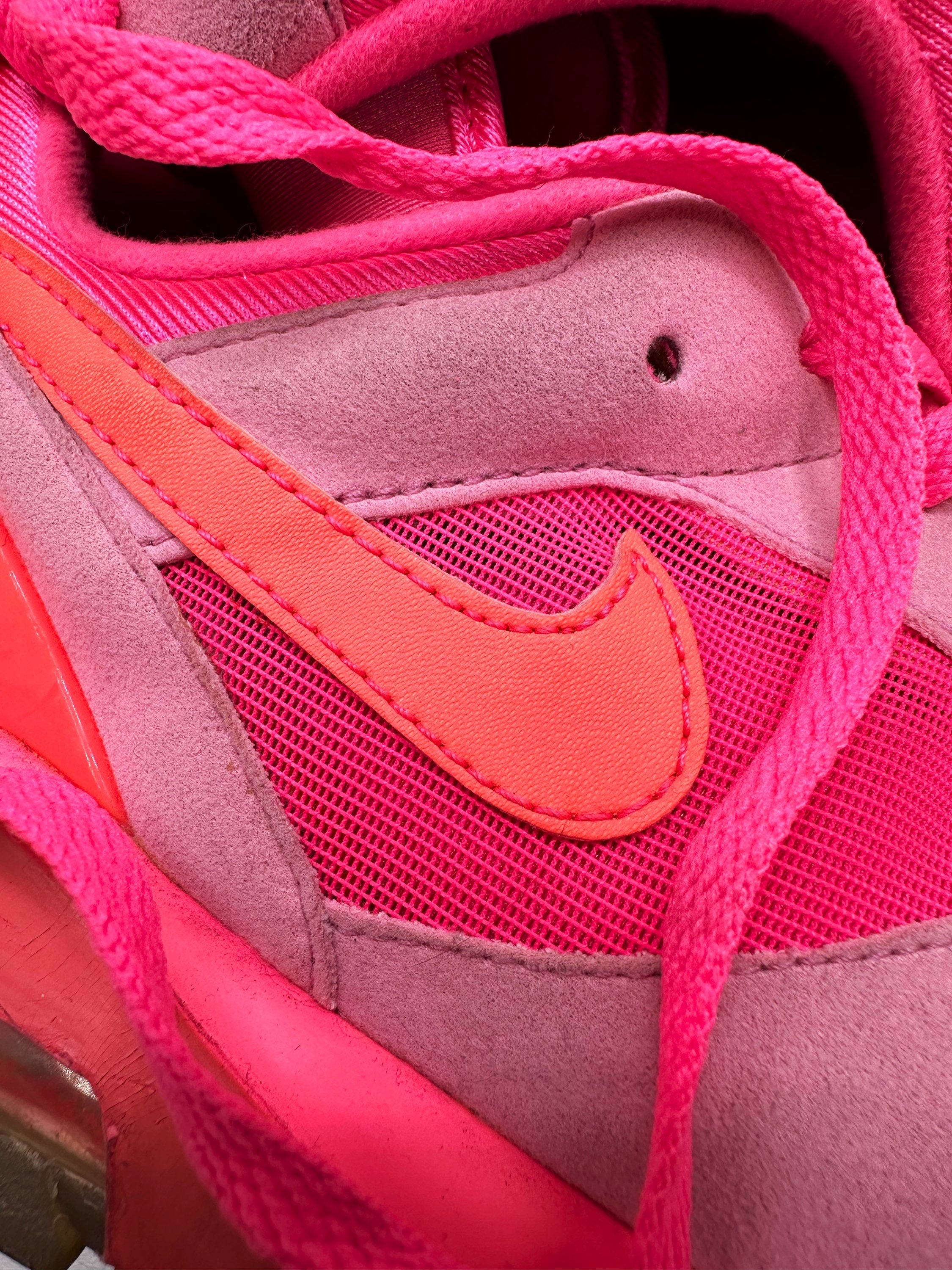 Comme des Garçons x Nike Airmax 180 Neon Pink Sneakers