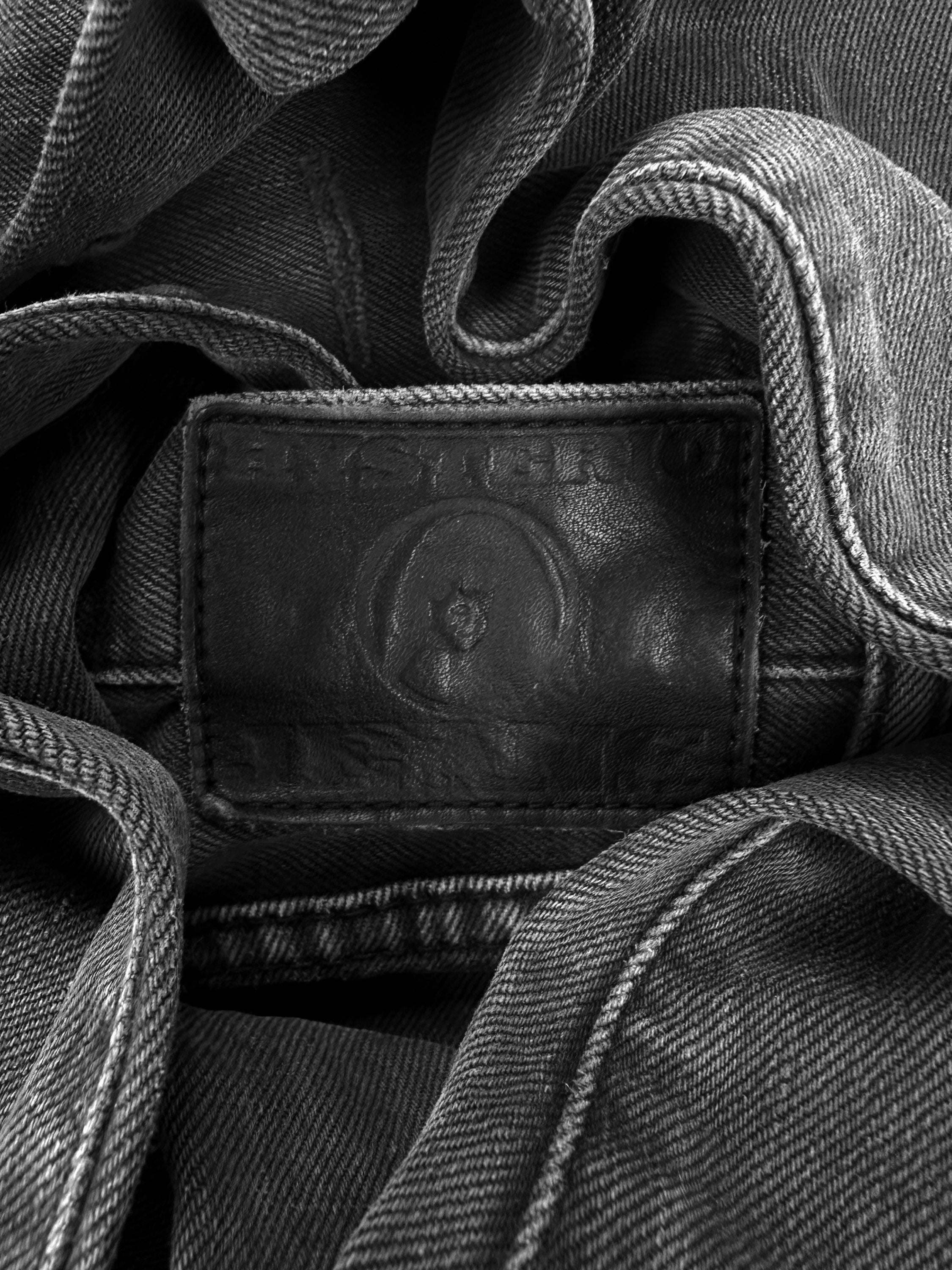 00s Hysteric Glamour ‘Stencil’ Distressed Ash Wash Denim