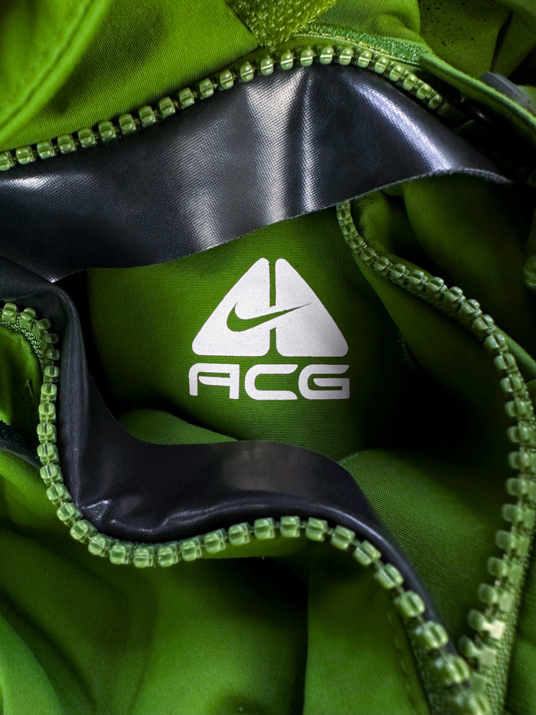 AW08 Nike ACG Gore-Tex ‘Inflatable’ Airvantage Exotherm Jacket