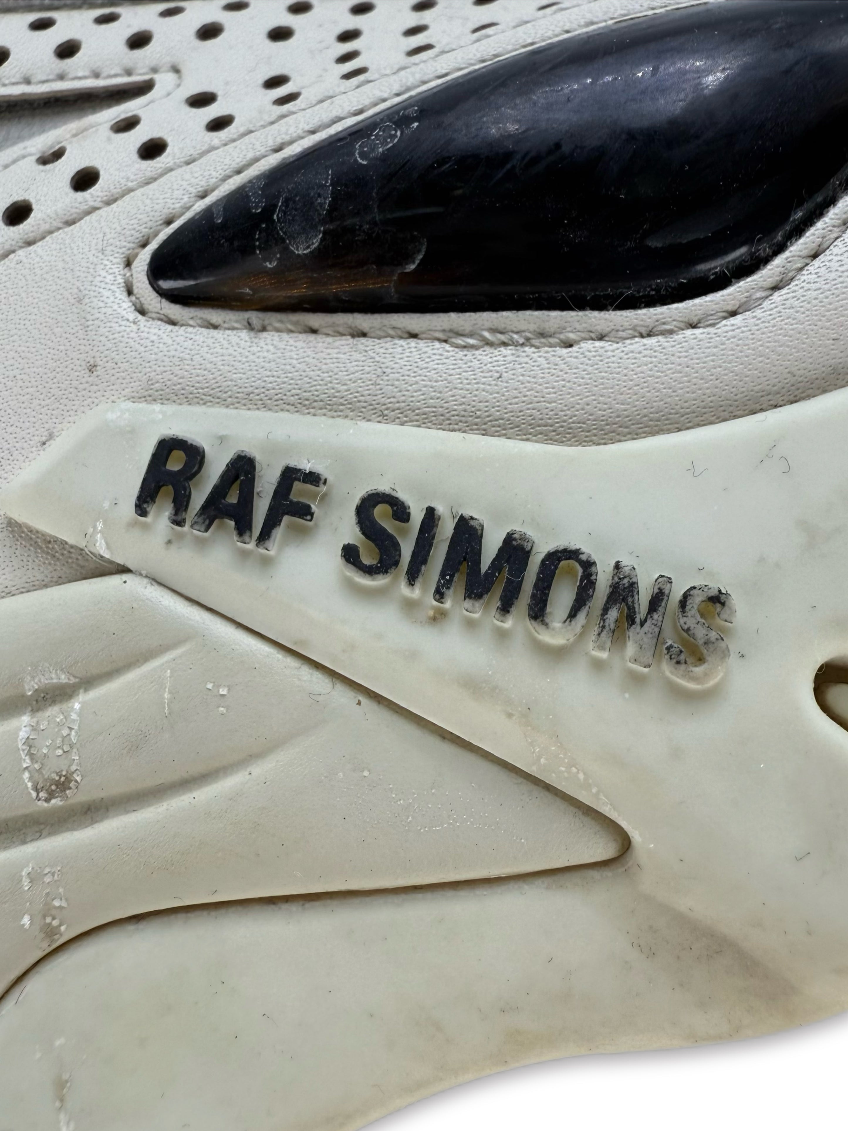Raf Simons Cyclone-21 Beige Low-top Sneakers