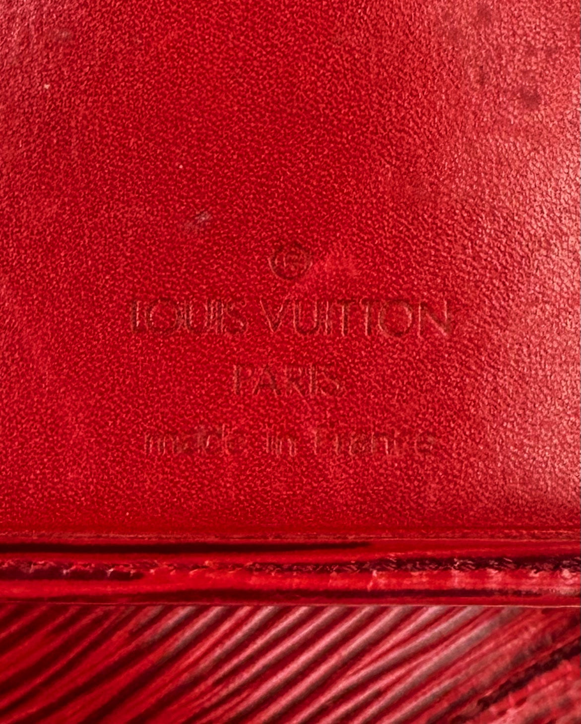 00s Louis Vuitton Epi Cherry Red Embossed Bifold Wallet