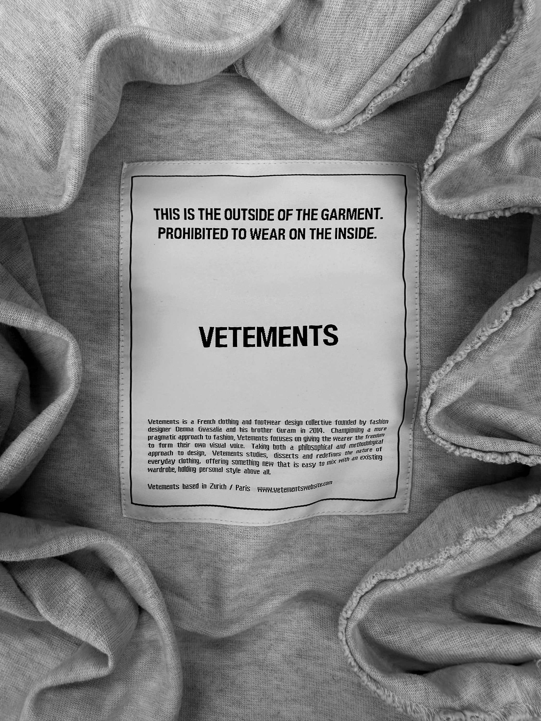 AW19 Vêtements ‘Inside Out’ Tag Grey Oversized Long Sleeve Shirt