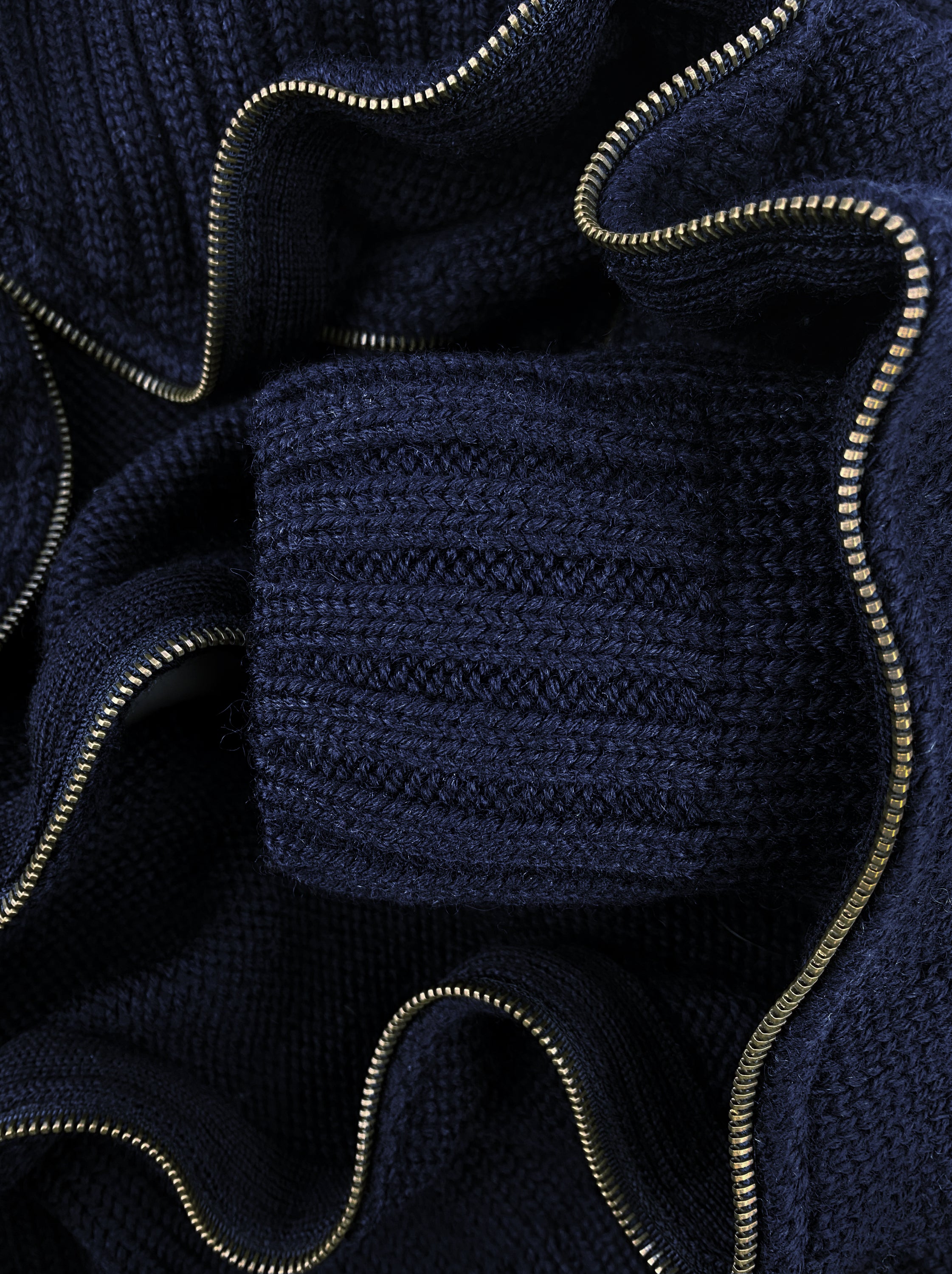 AW03 Dolce &amp; Gabbana ‘Spiral Zip’ Heavy Weave Knitted Turtleneck