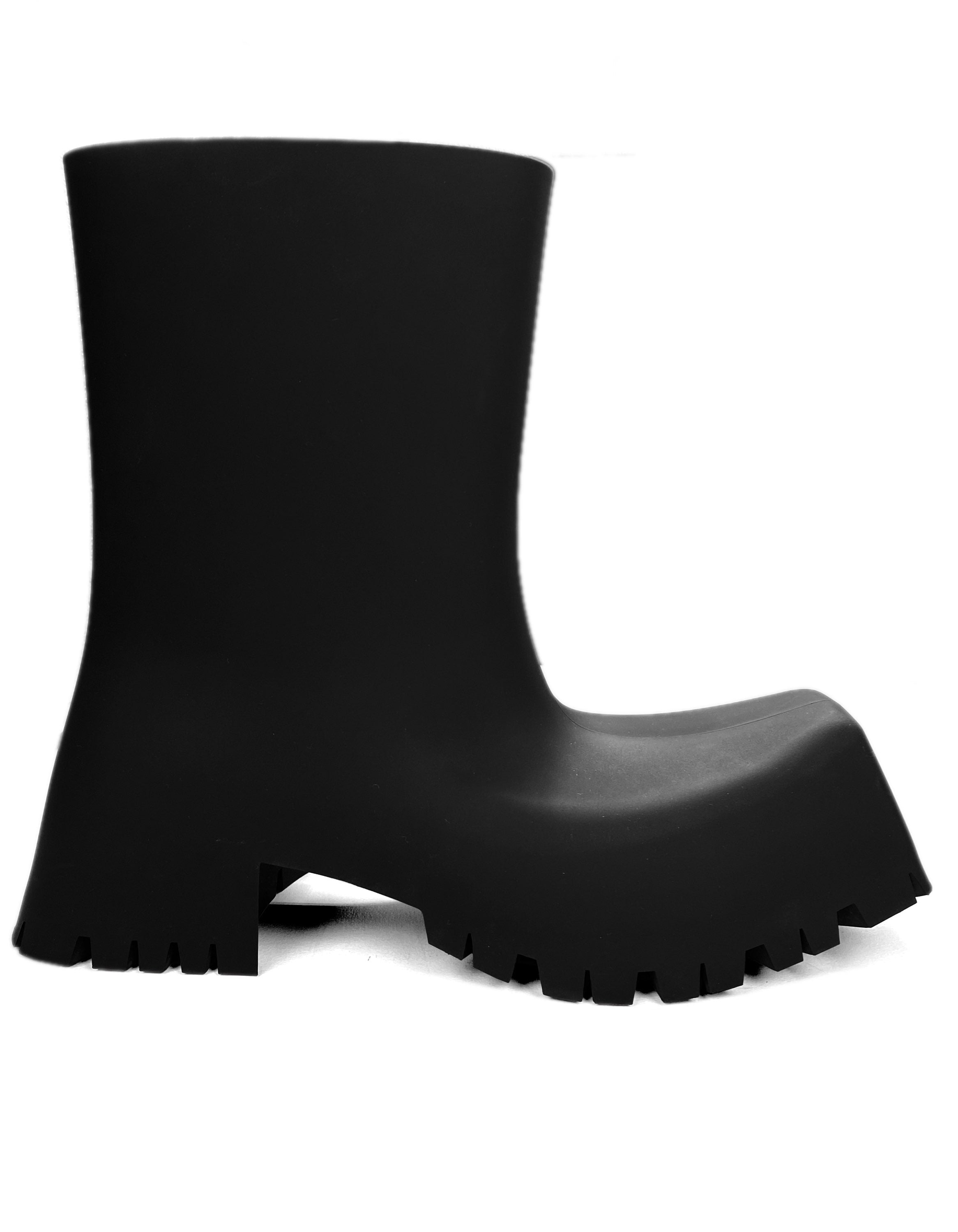 SS22 Balenciaga ‘Trooper’ Black Rubber Oversized Boots