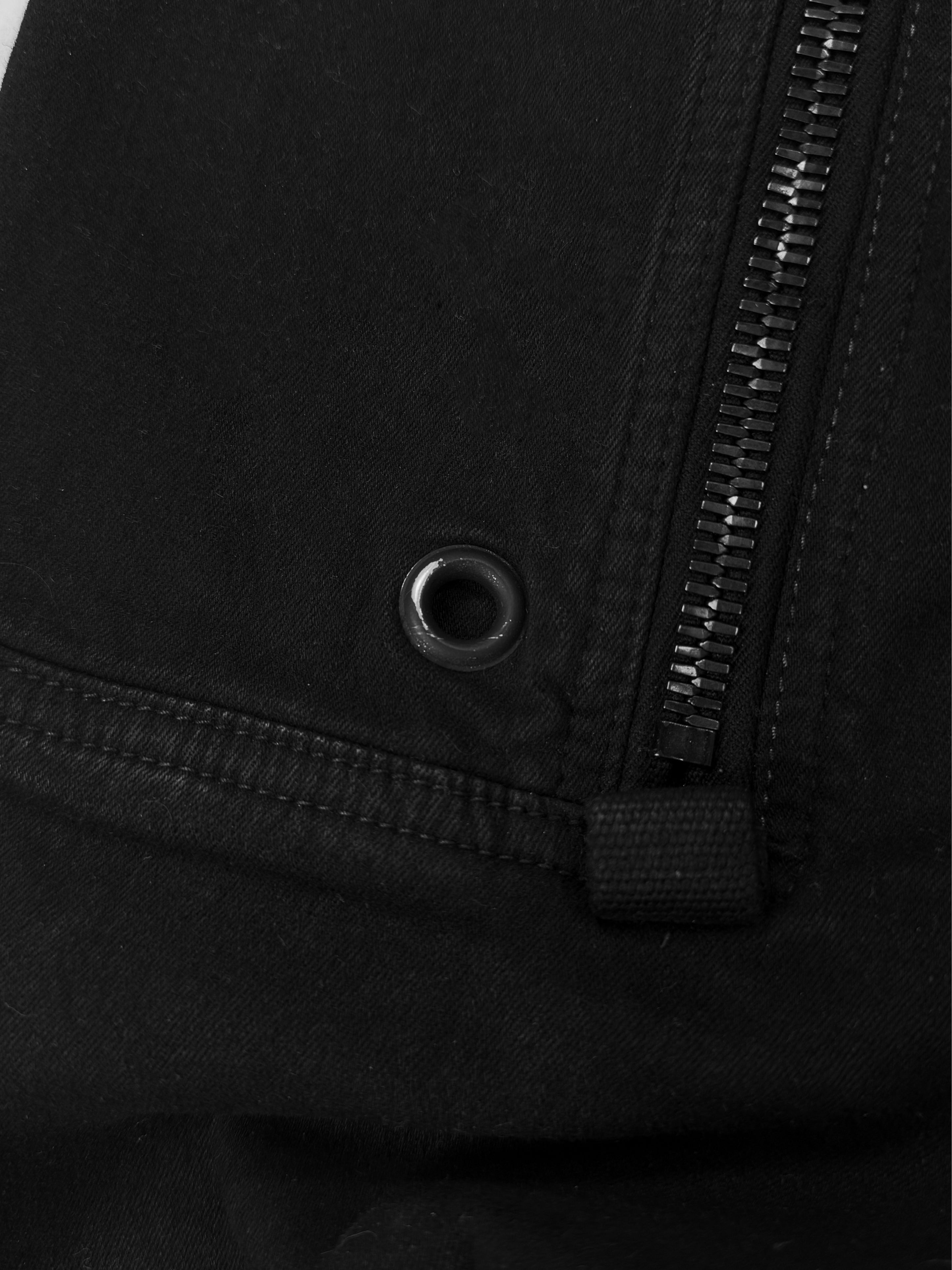 Rick Owens ‘Bauhaus’ Pocket Black 3/4 Length Cropped Pants