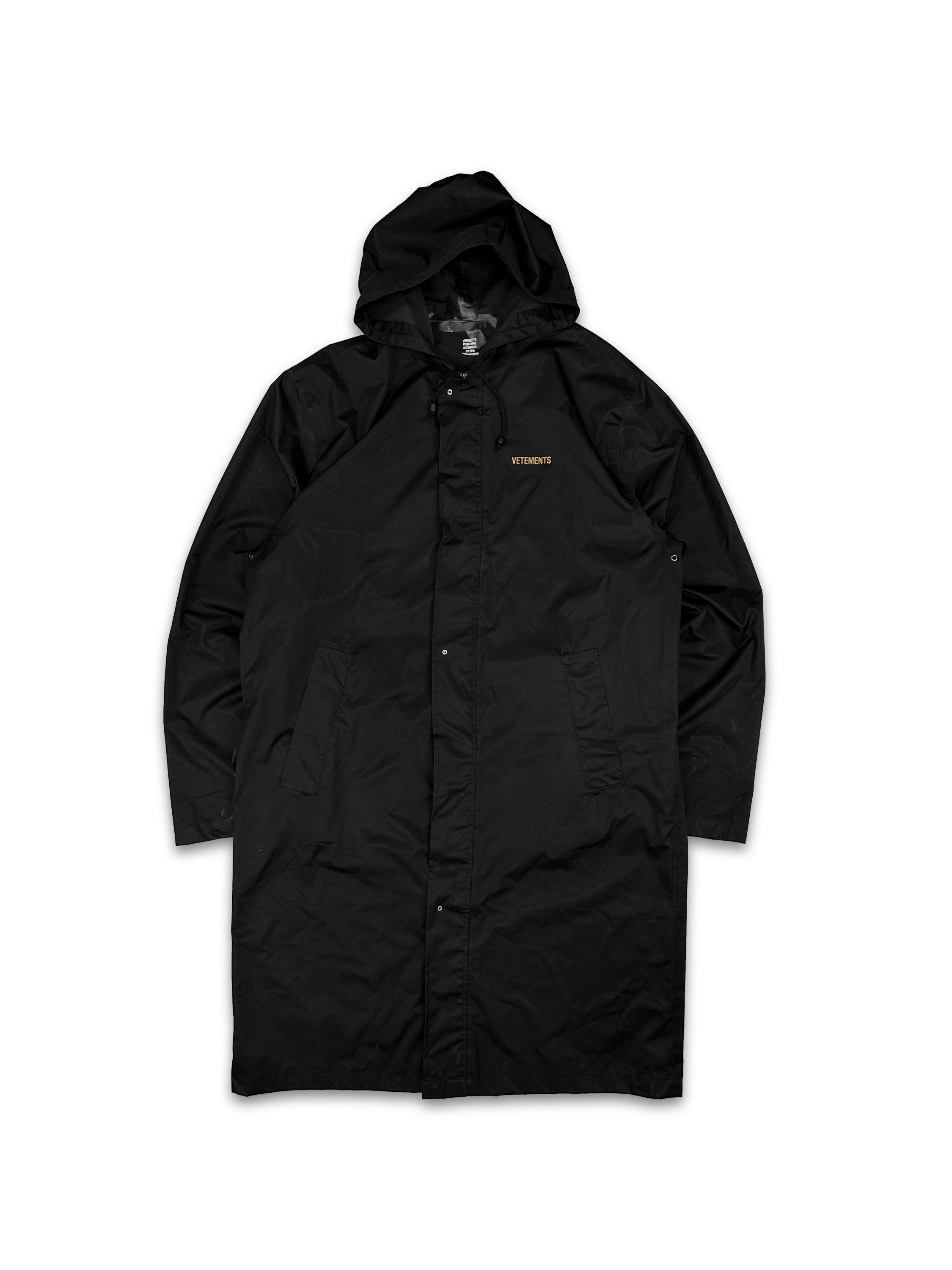 SS16 Vetements ‘Spell Out Logo’ Black Light Weight Rain Coat