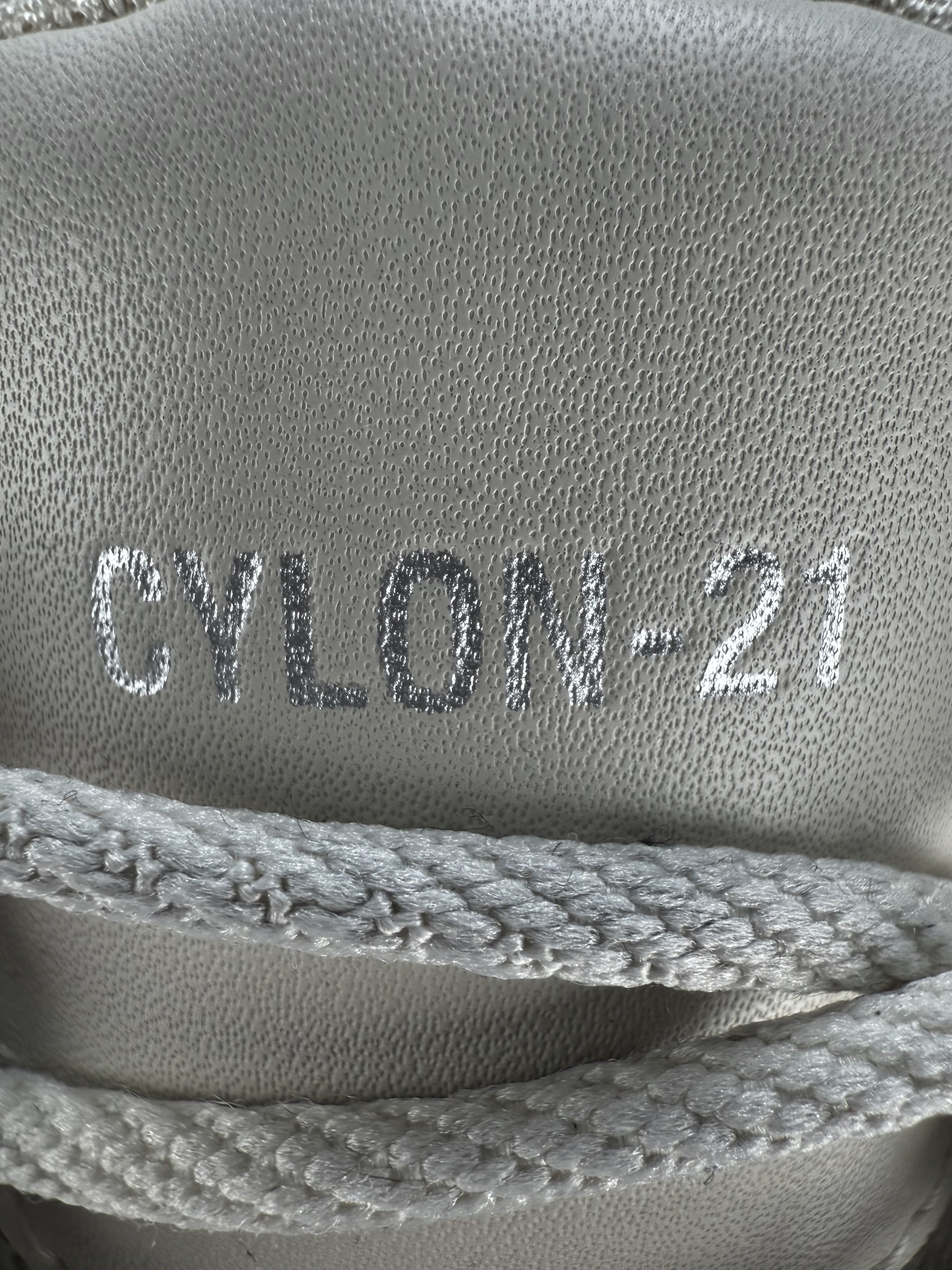Raf Simons Cyclone-21 Beige Low-top Sneakers