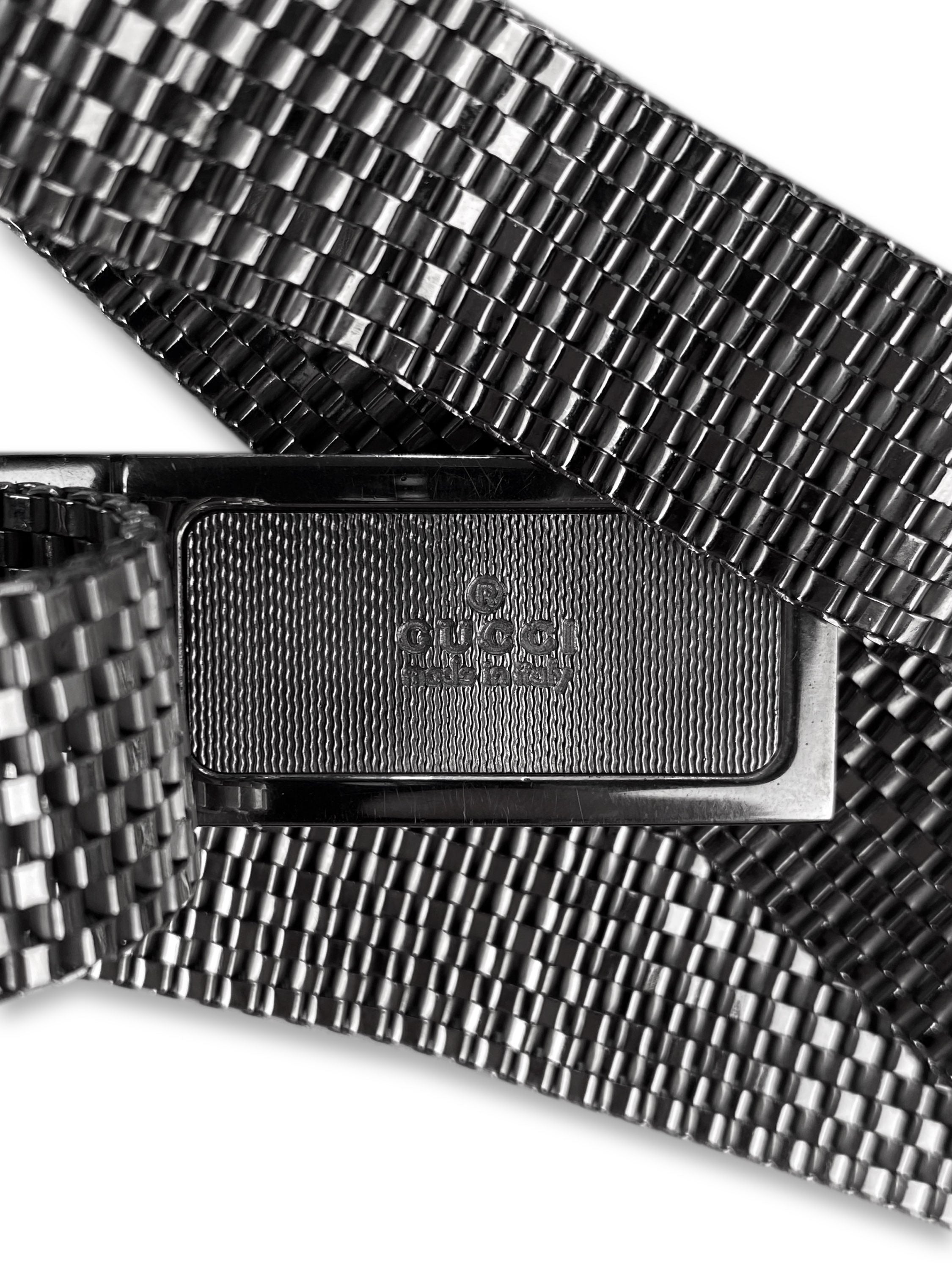 Gucci Metallic Chainlink Etched Logo Belt