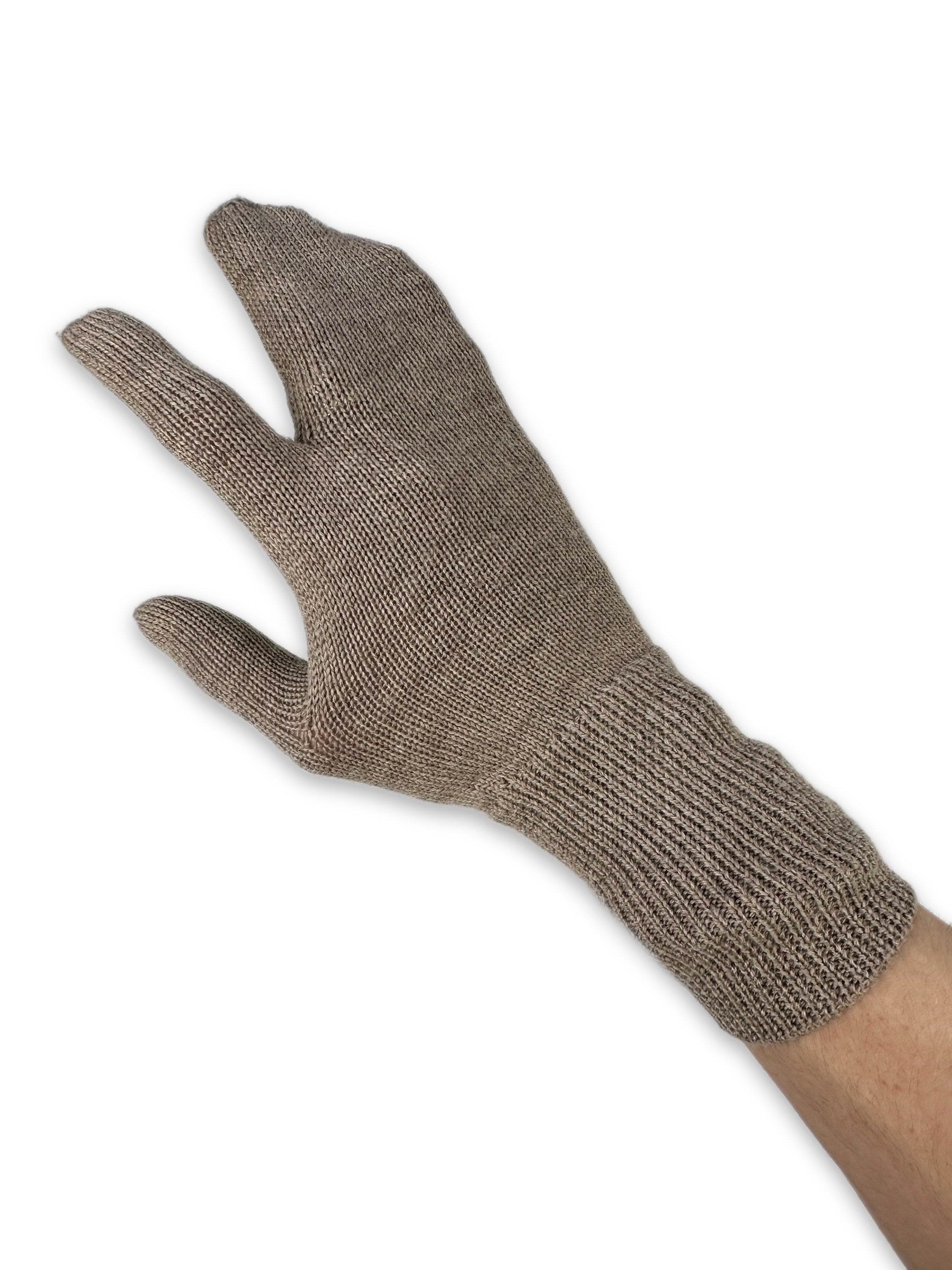 Maison Margiela ‘Tabi’ Split Finger Gloves