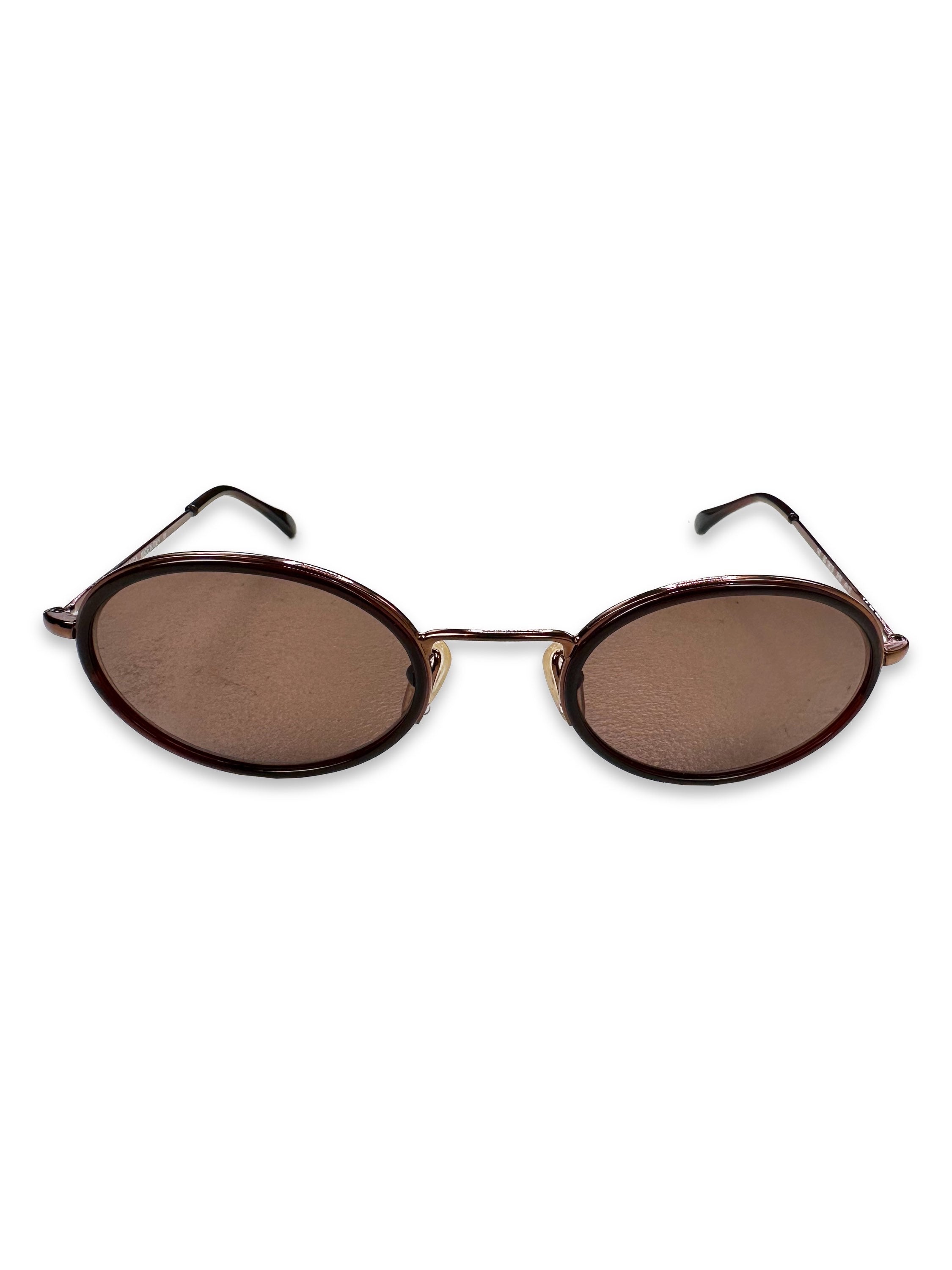 00s Gucci Oval Frane Warm Tint Etched Logo Sunglasses