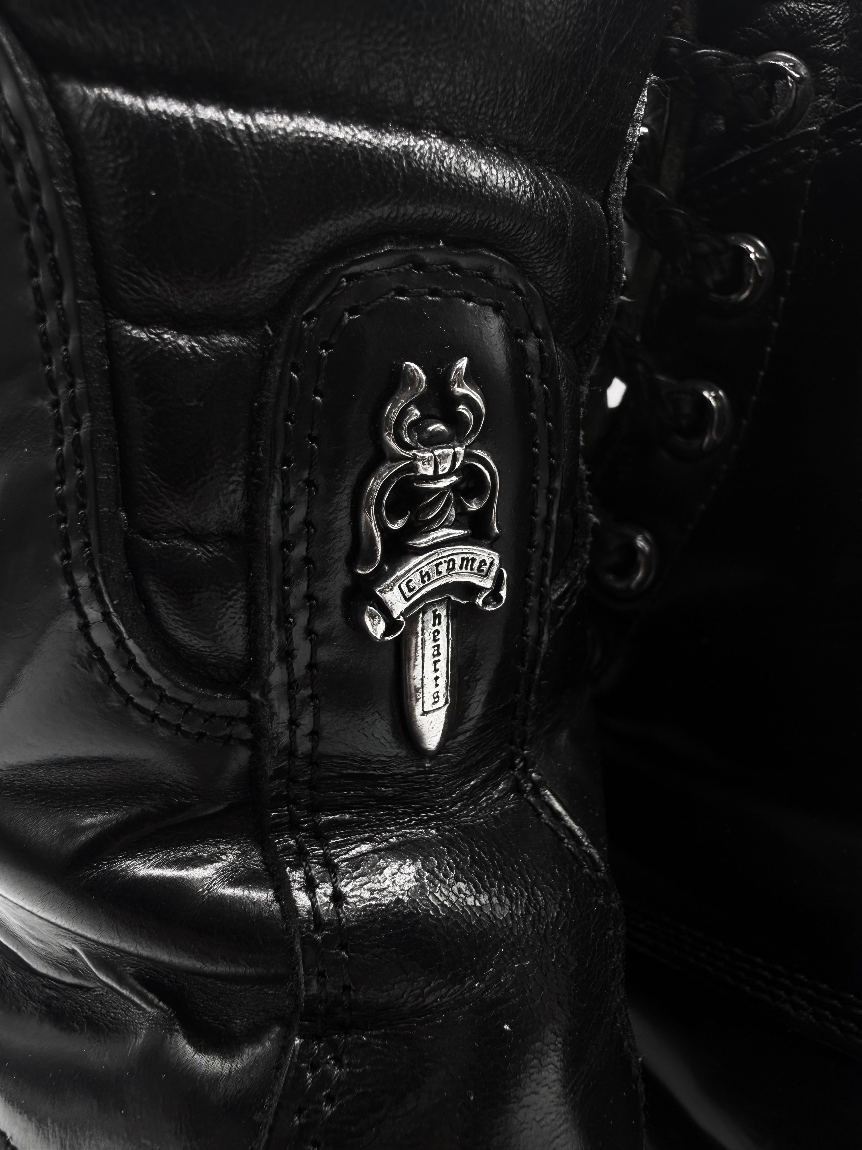 CHROME HEARTS X CHIPPEWA FIREMAN ZIP DAGGER PATENT LEATHER BOOTS